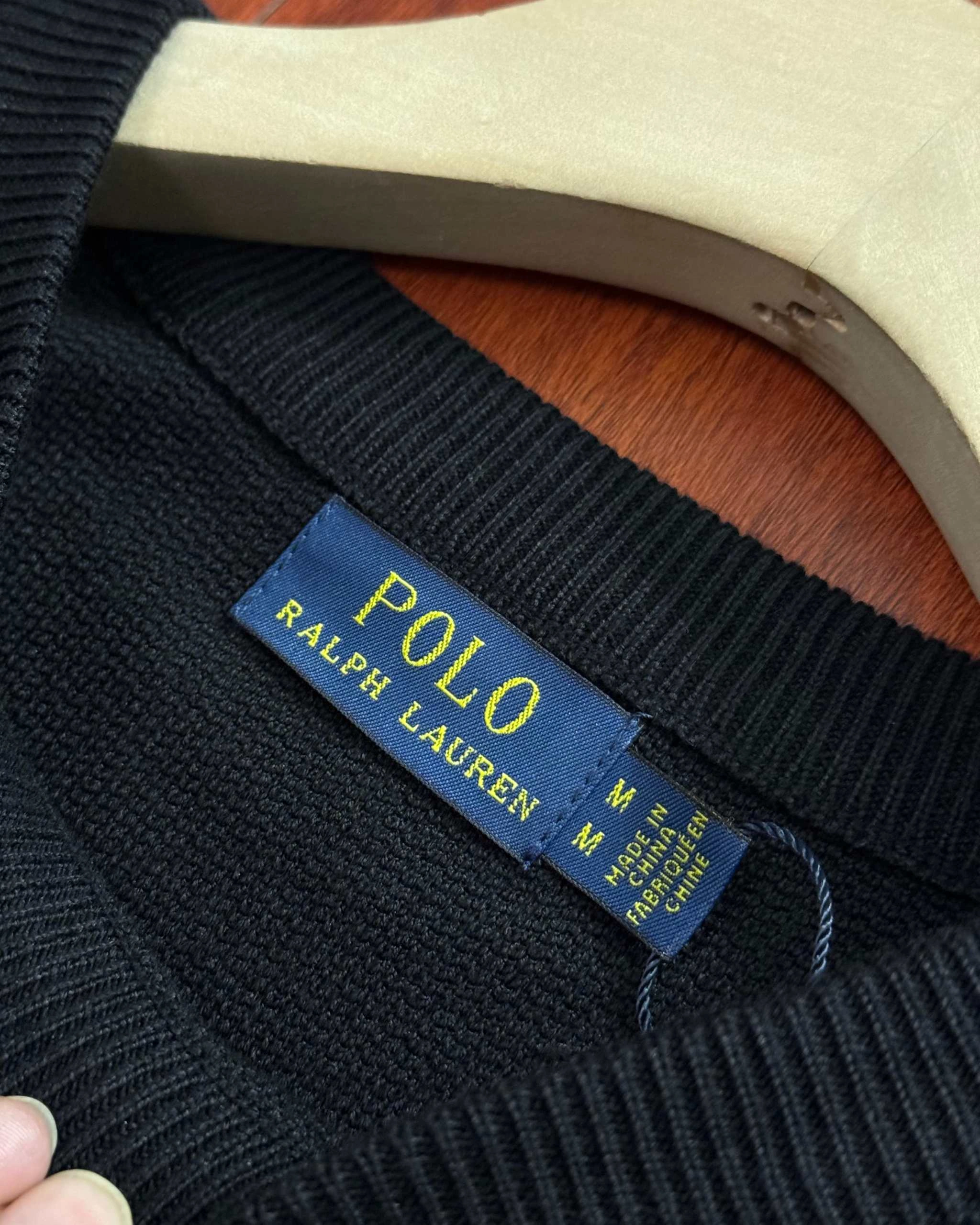 Gemini-- R18ph embroidery 3colour item:E-F110K2140-3F