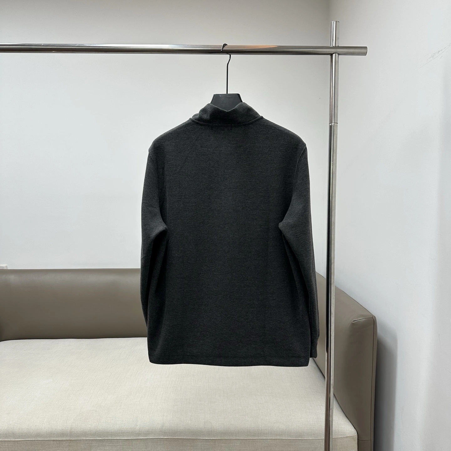 Gemini-- R18ph embroidery Cotton oversize 2colour item: E-F110J0112-2
