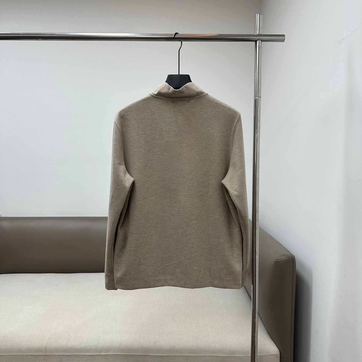 Gemini-- R18ph embroidery Cotton oversize 2colour item: E-F110J0112-2