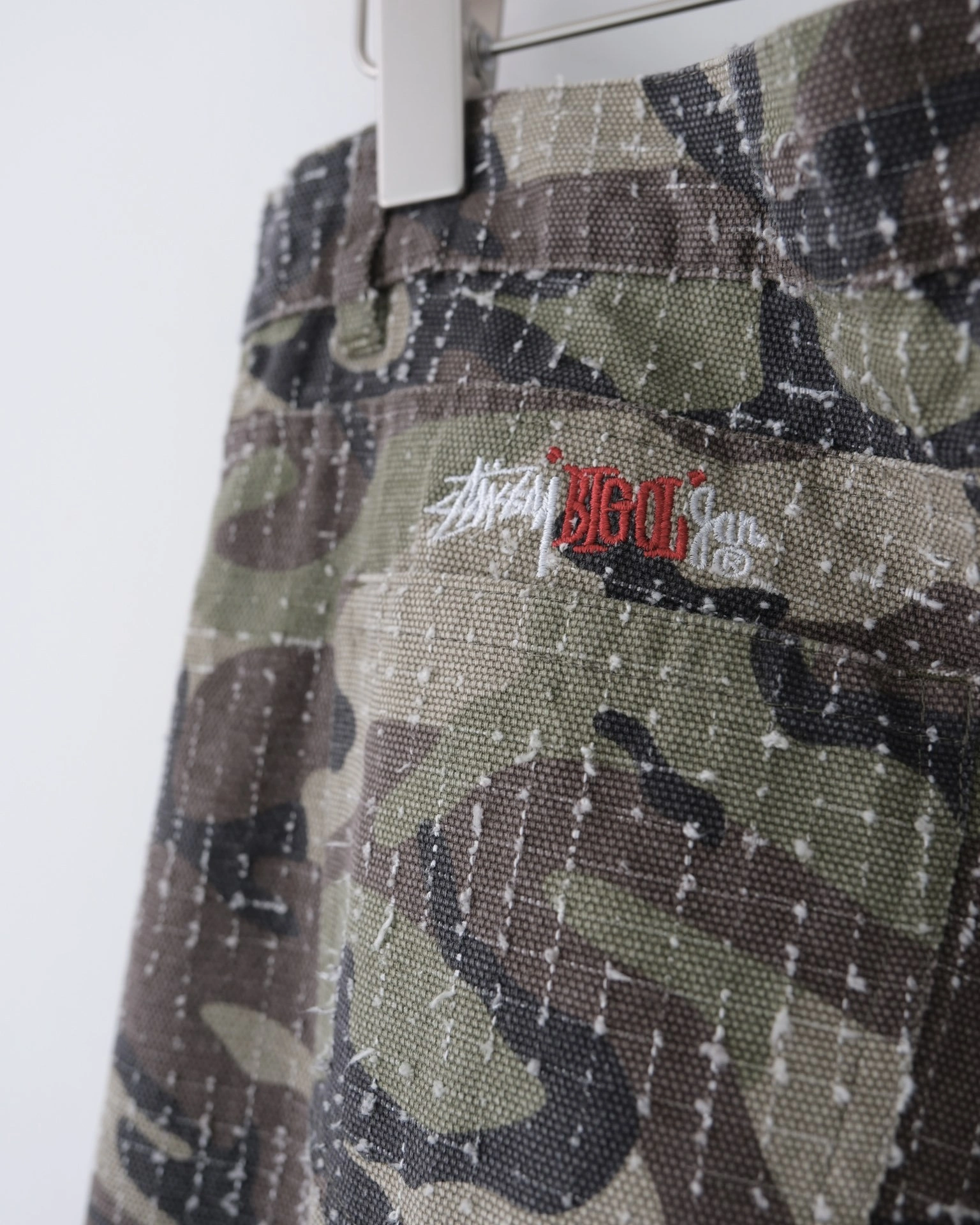 Gemini-- St00 embroidery item:D-F110I1306