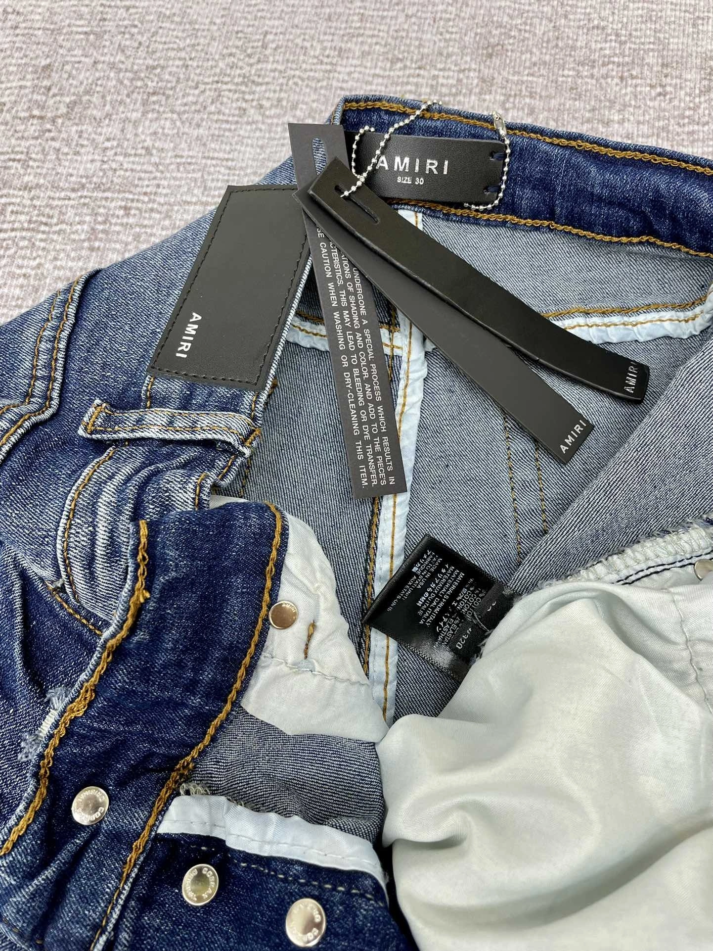 Gemini-- item: C-F000C1053