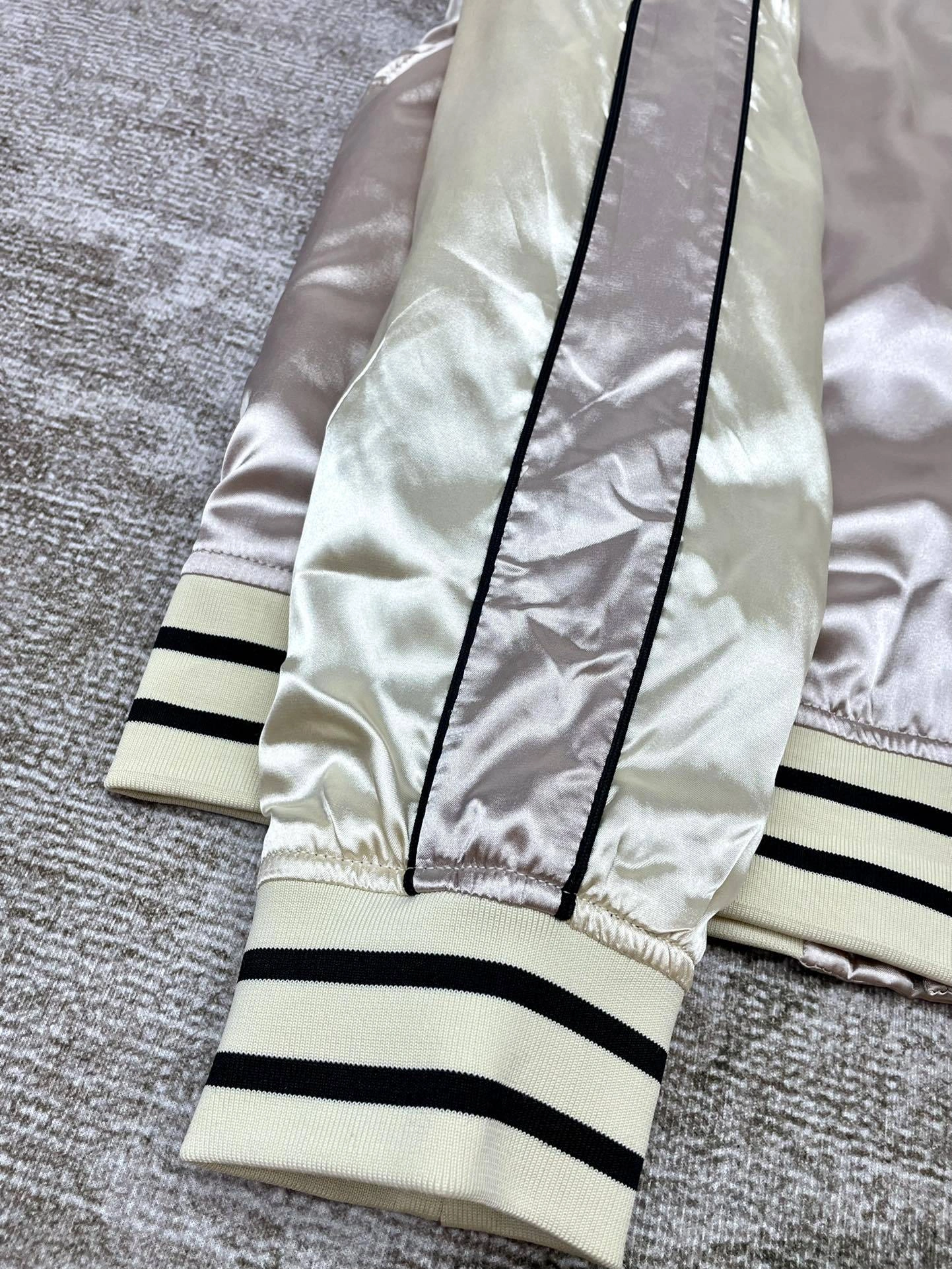 Gemini-- oversized item:C-F567C2506