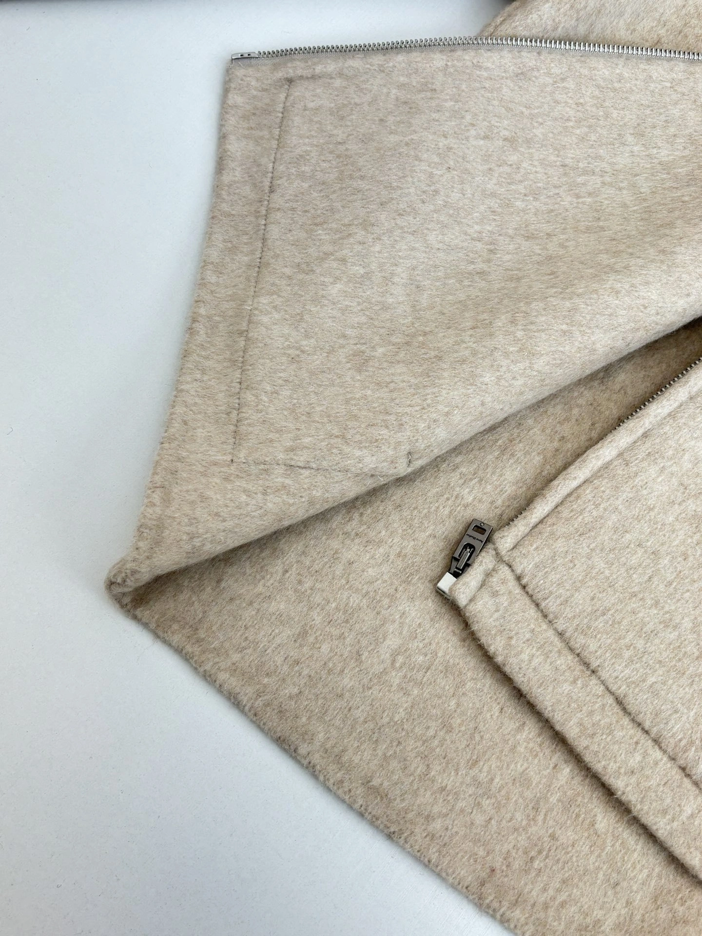 Gemini- 1395 wool cashmere item:E-F363K1604H