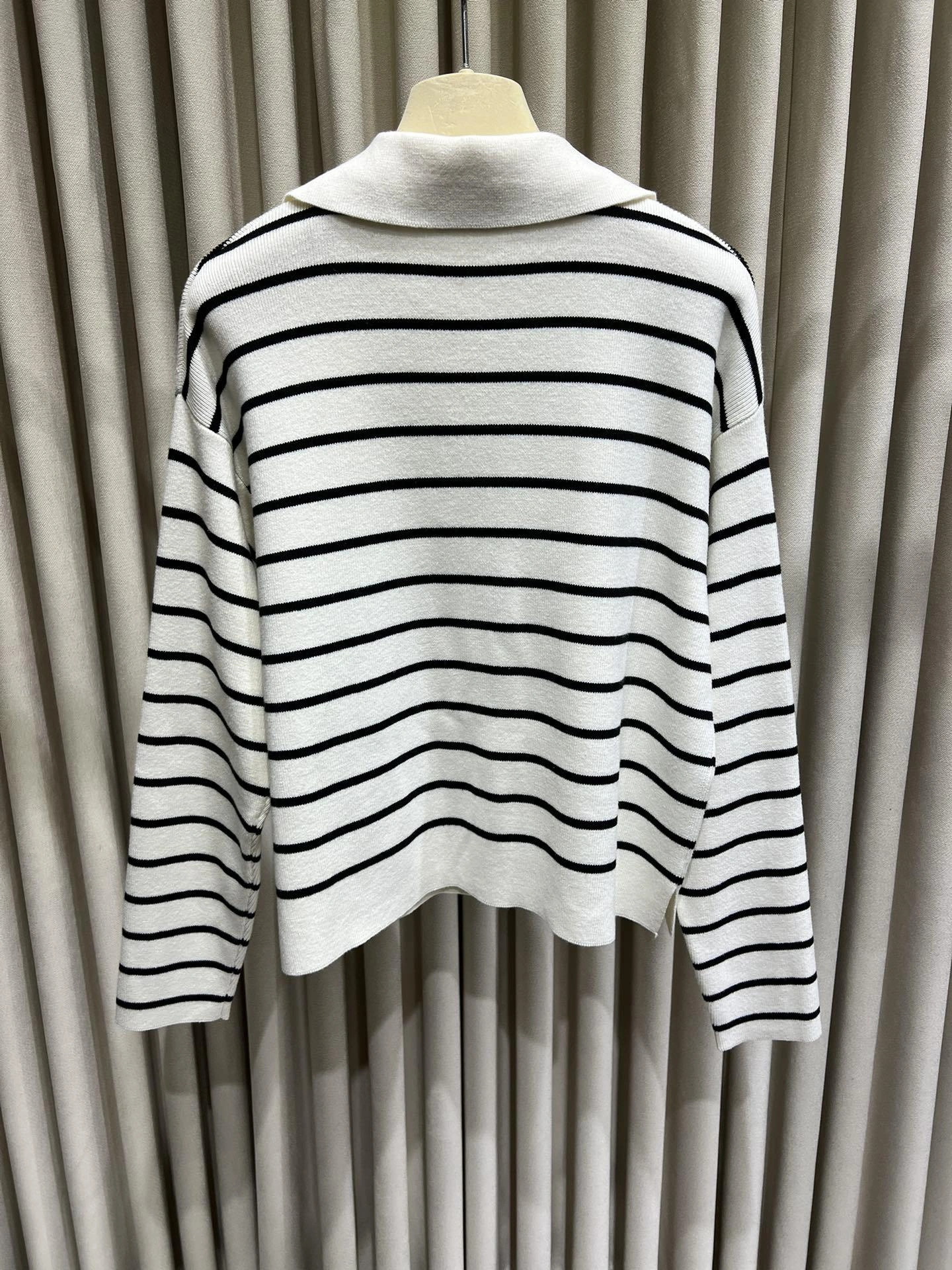 Gemini- 17I oversized item:D-F140J5916