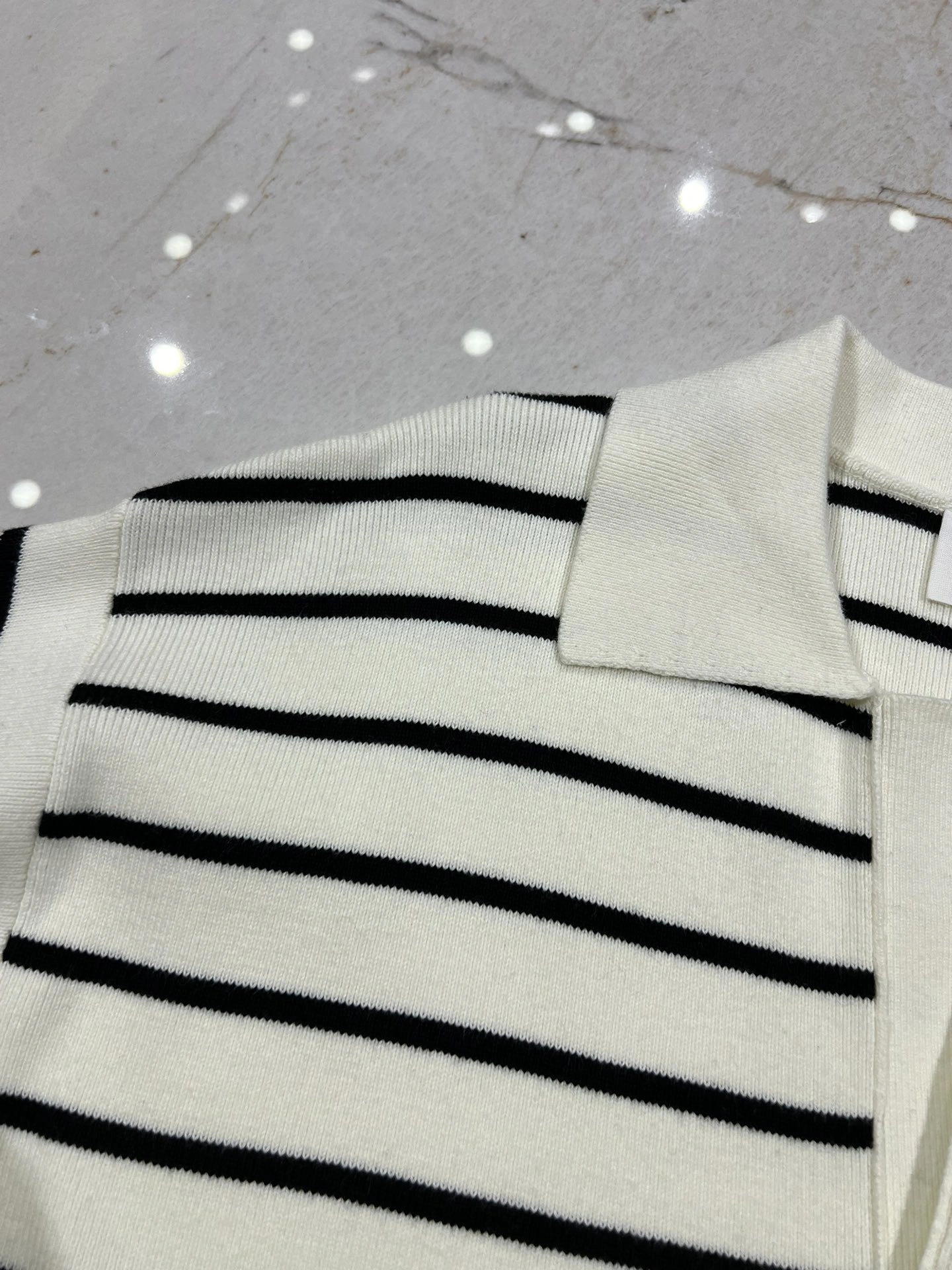 Gemini- 17I oversized item:D-F140J5916