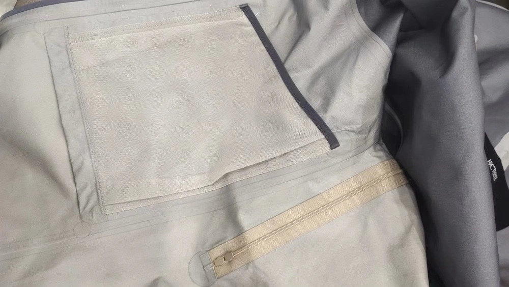 Gemini- 1r3t5ryx Gore-tex oversized item:E-F501C1120