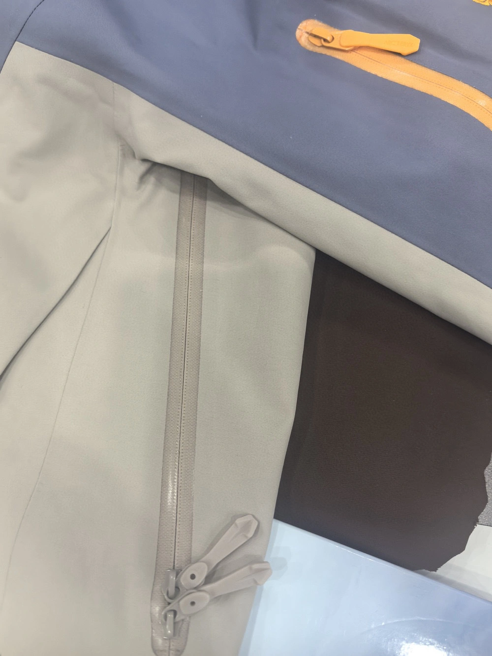 Gemini- 1r3t5ryx Gore-tex oversized item:E-F501C1120