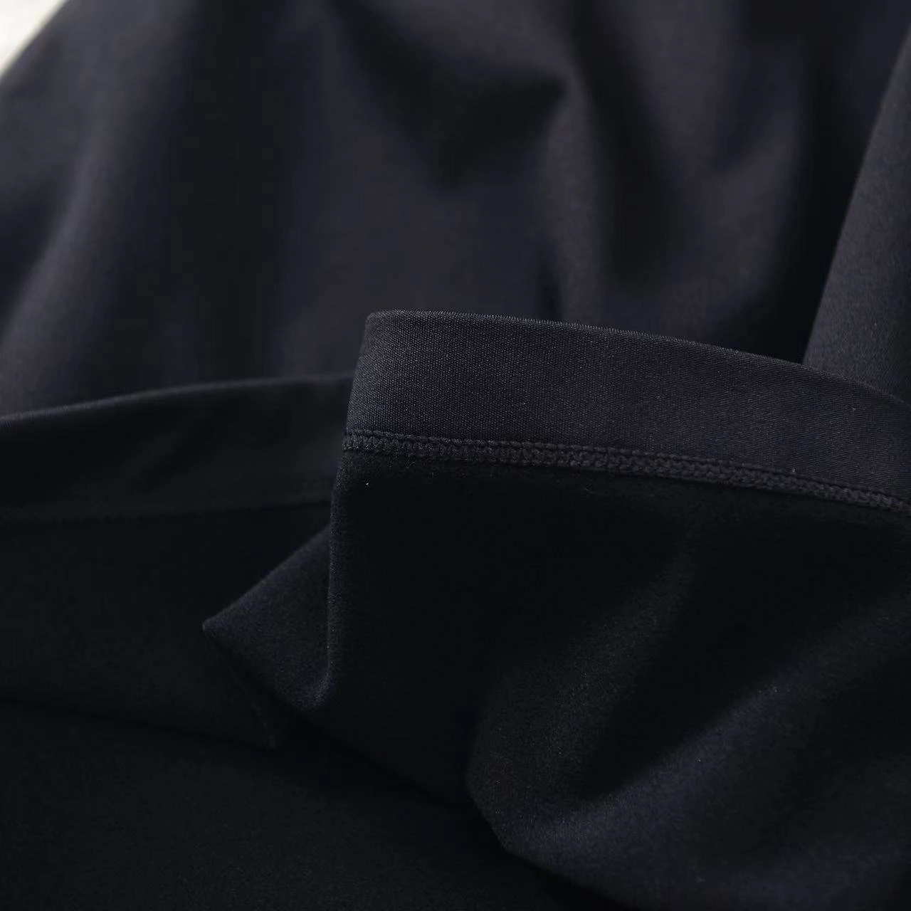Gemini- 1r3t5ryx Rho LT Crew Neck item:E-F110I1010