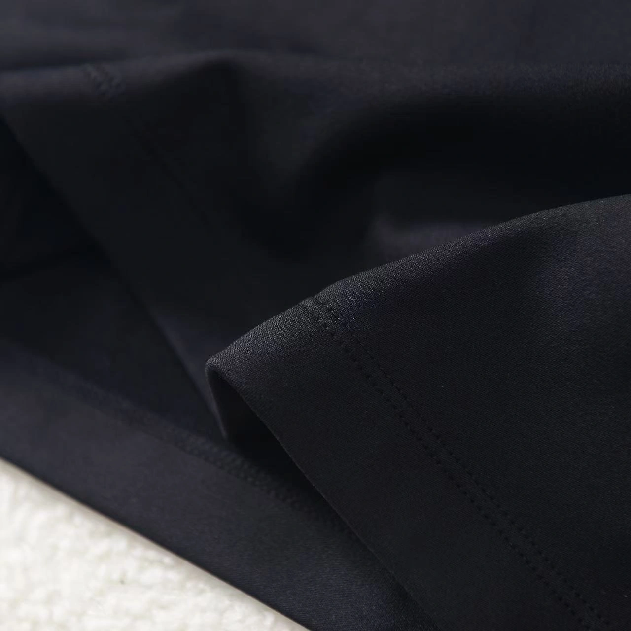Gemini- 1r3t5ryx Rho LT Crew Neck item:E-F110I1010