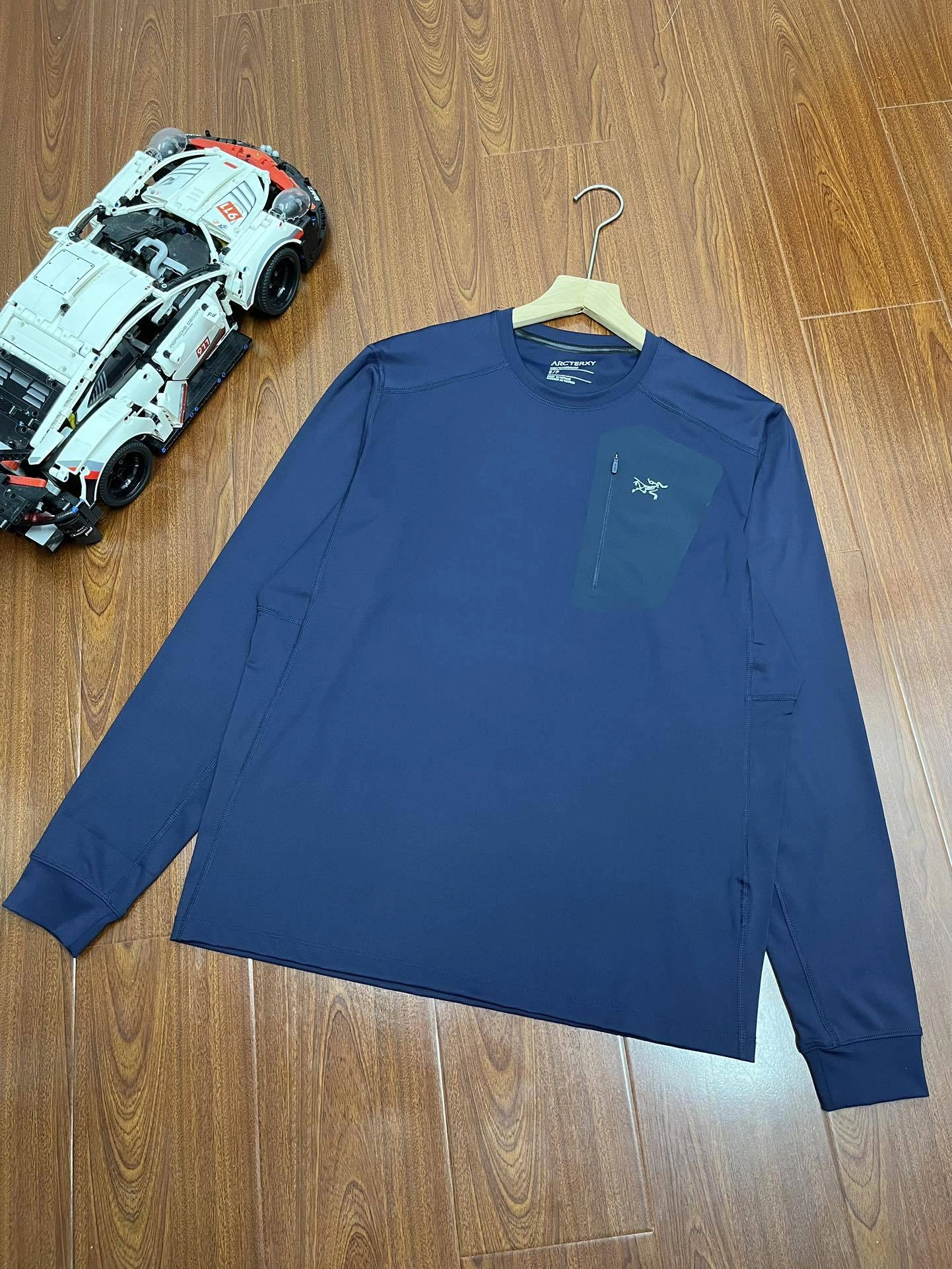 Gemini- 1r3t5ryx Rho LT Crew Neck oversized 3colour item:D-F110J1518-3