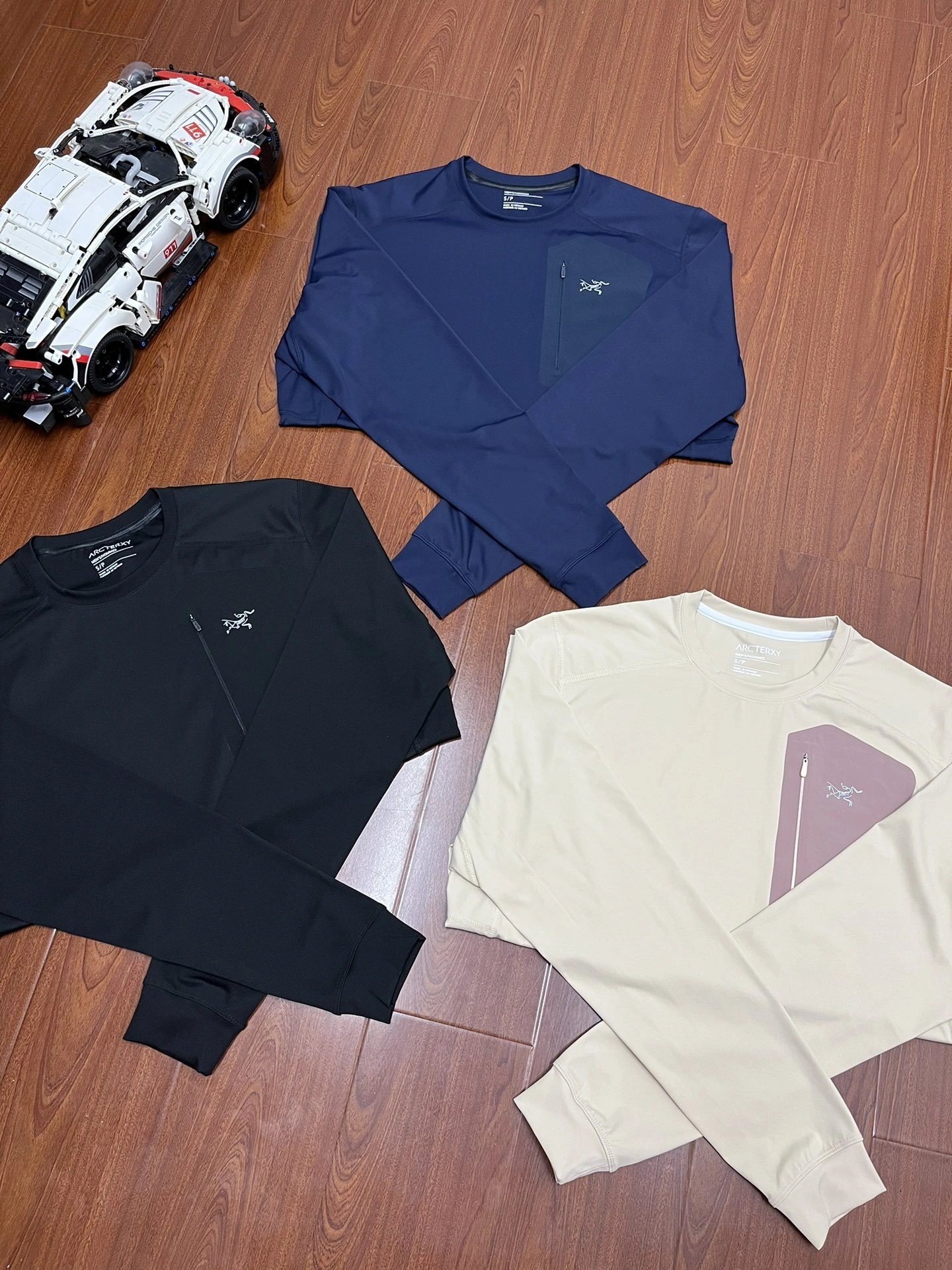 Gemini- 1r3t5ryx Rho LT Crew Neck oversized 3colour item:D-F110J1518-3