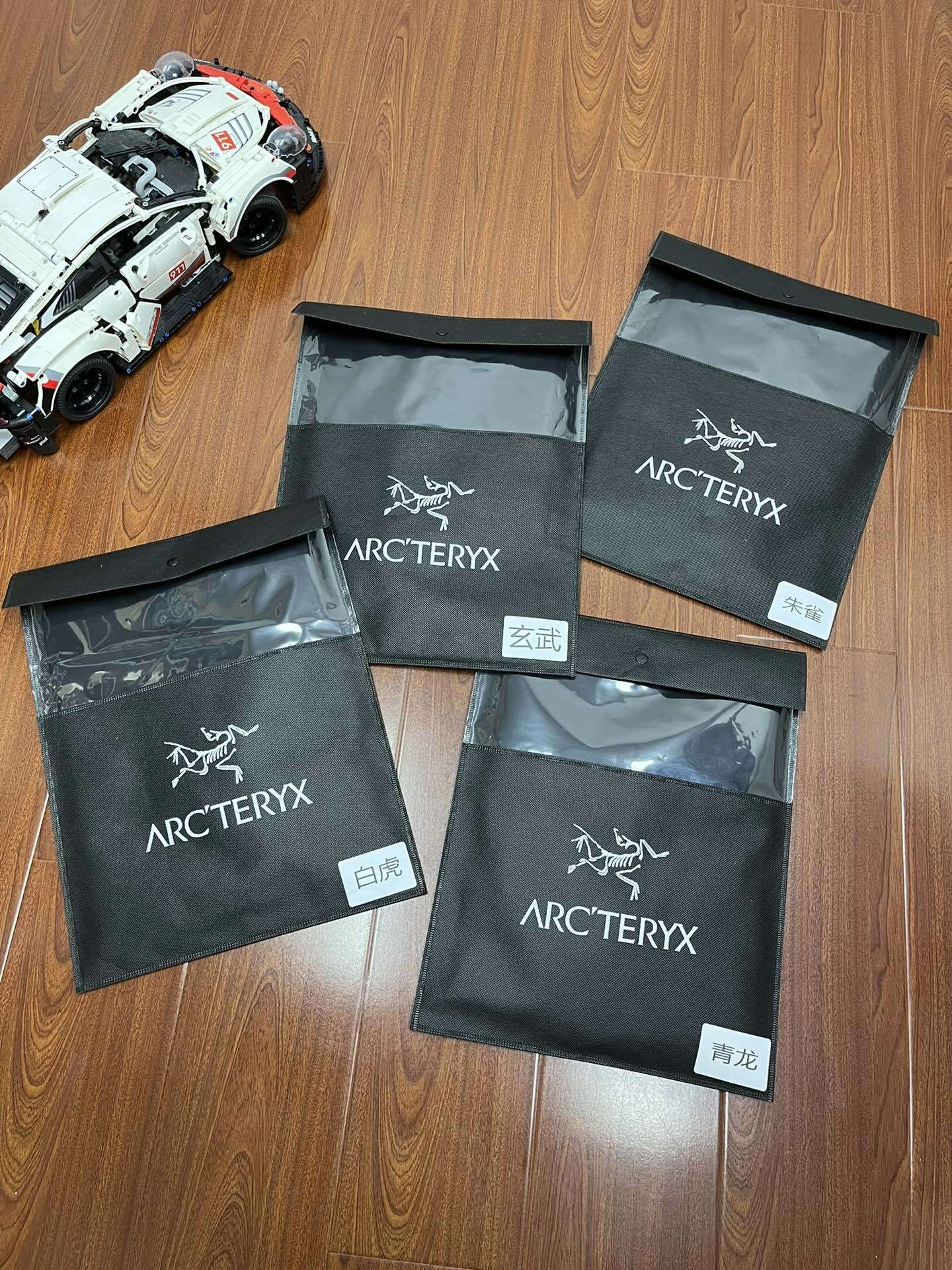 &Gemini- 1r3t5ryx item:D-F524F2018