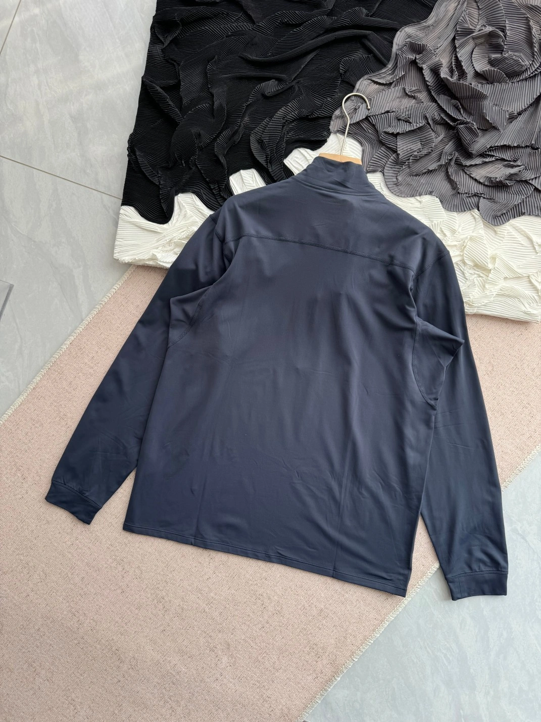 Gemini- 1r3t5ryx oversized 2Colour item:D-F090I0505-2