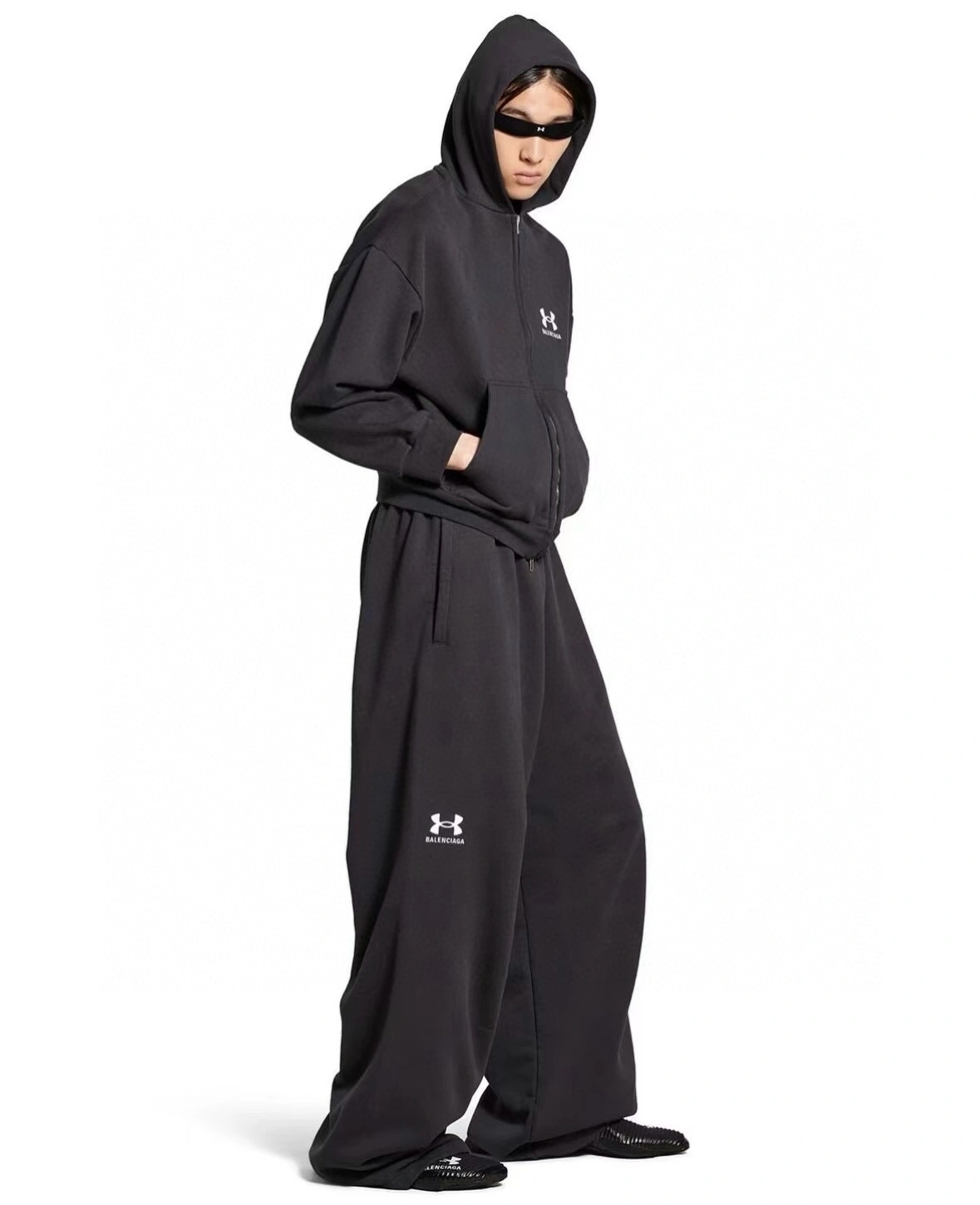 Gemini- 218593i16 embroidery oversized item:D-F524H3046