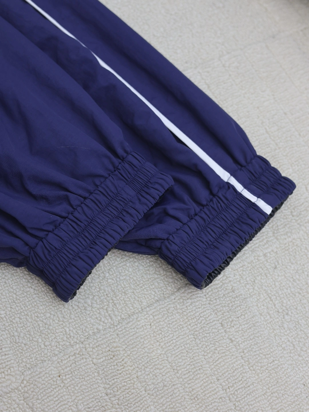 Gemini- 218593i16 loop sports icon embroidery oversized item:D-F468L1221