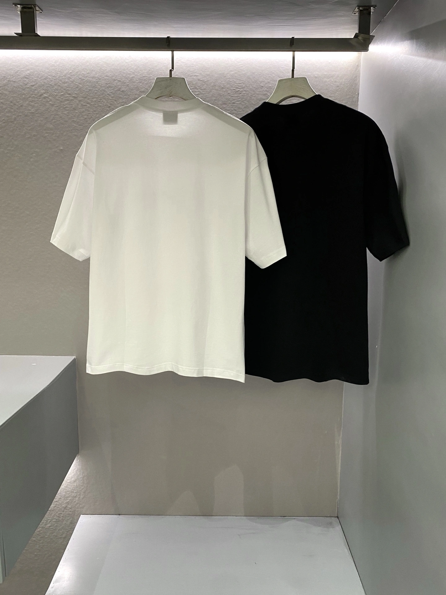 Gemini- 218593i16 oversized 2Colour item:E-F361D0315-2
