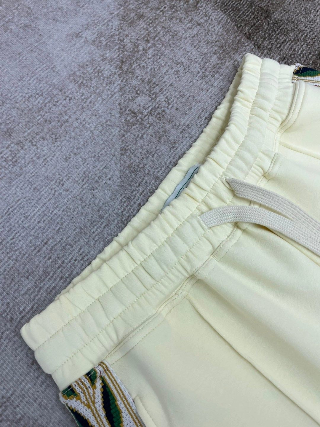 Gemini- 2Colour item:C-F567K0327-2