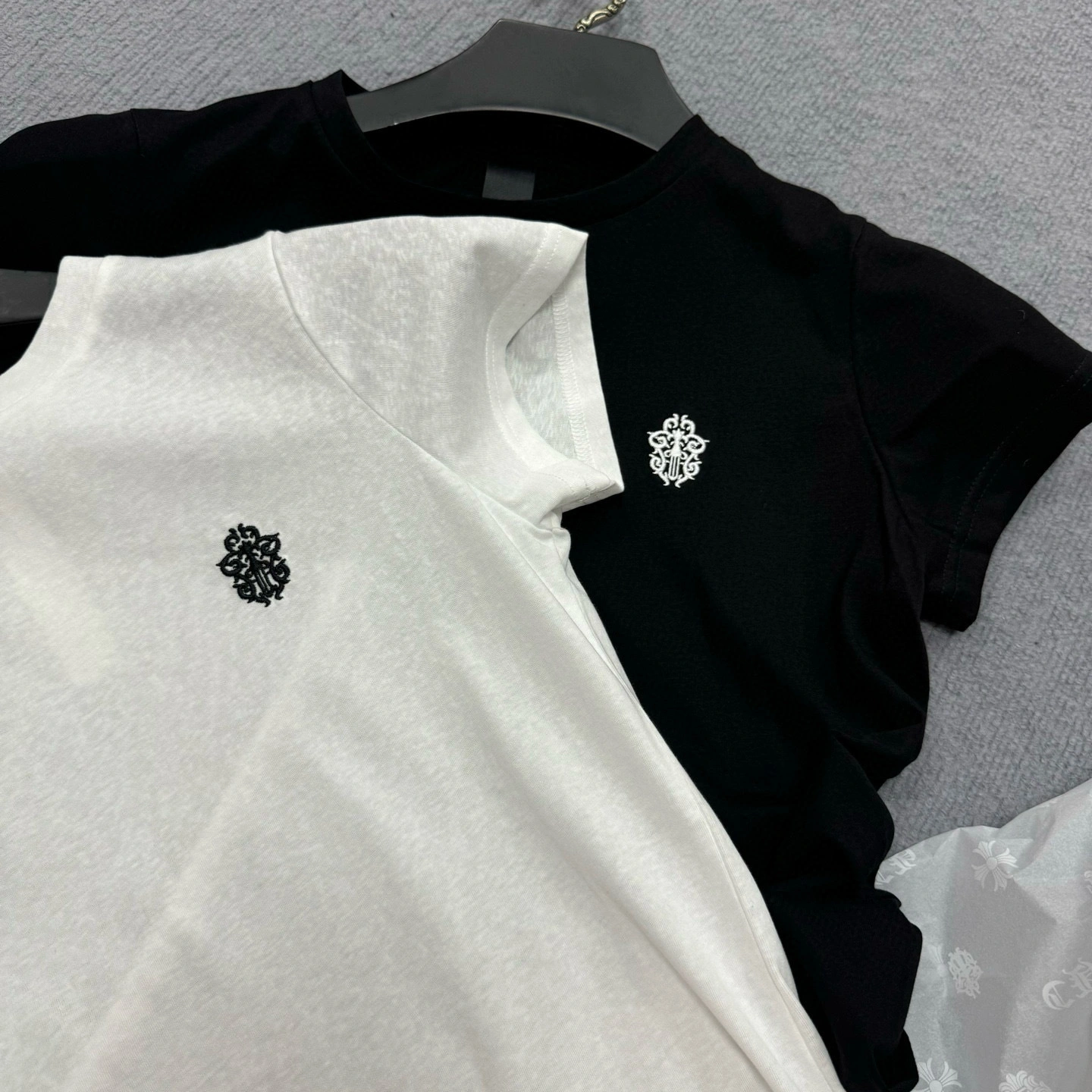 Gemini- 3hro75 GRP Y embroidery 2Colour item:E-F462D1013-2