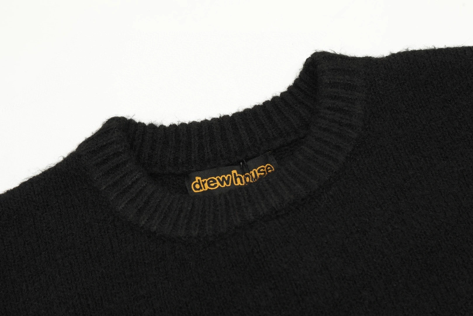 Gemini- 4r5w embroidery oversized item:D-F157J4609