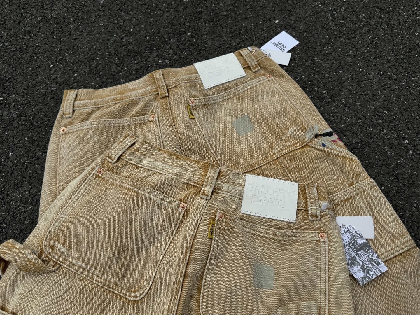 &Gemini- 61885ry item:E-F322B1387H