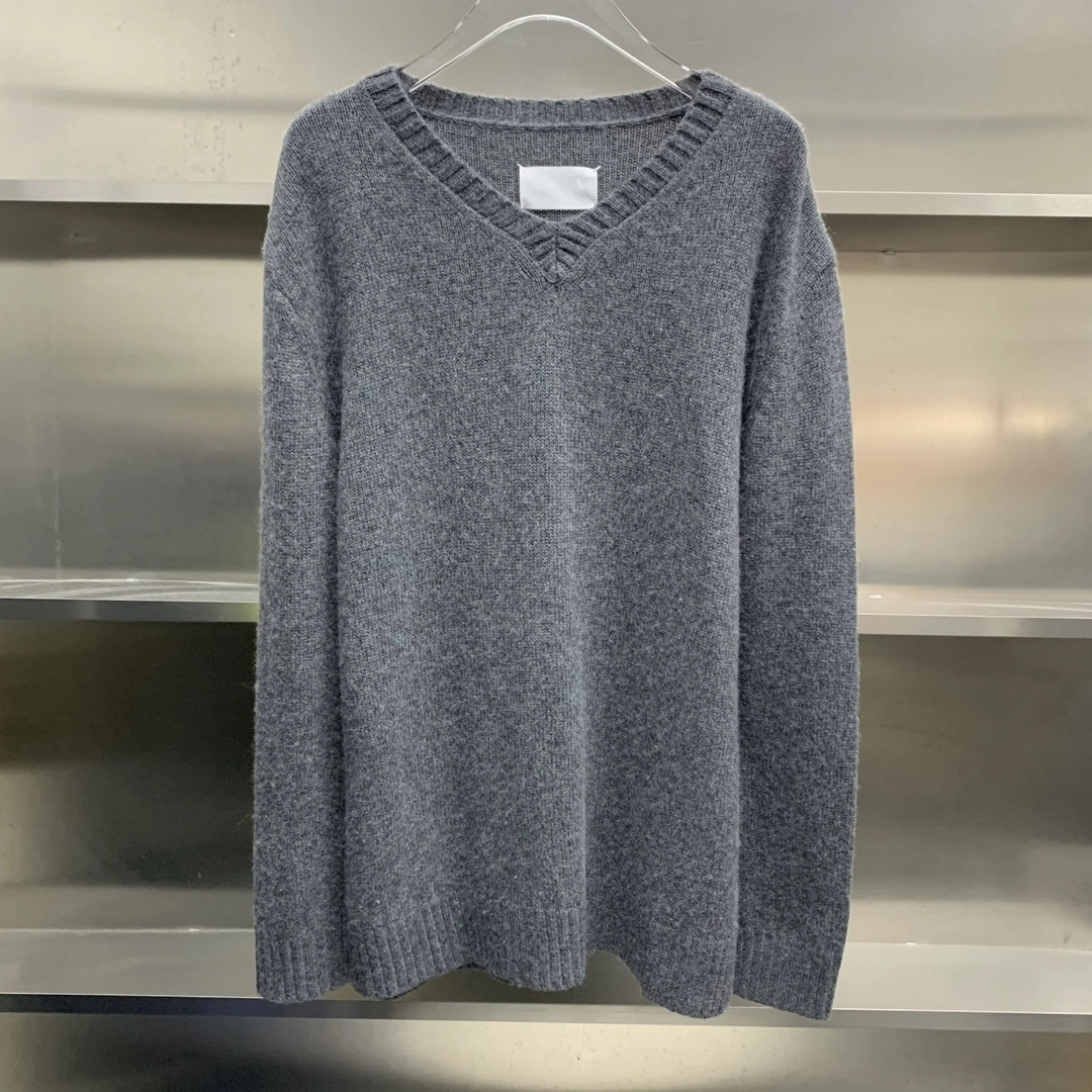 Gemini- 71iso97 100% oversized Sheep wool item:D-F000I0509