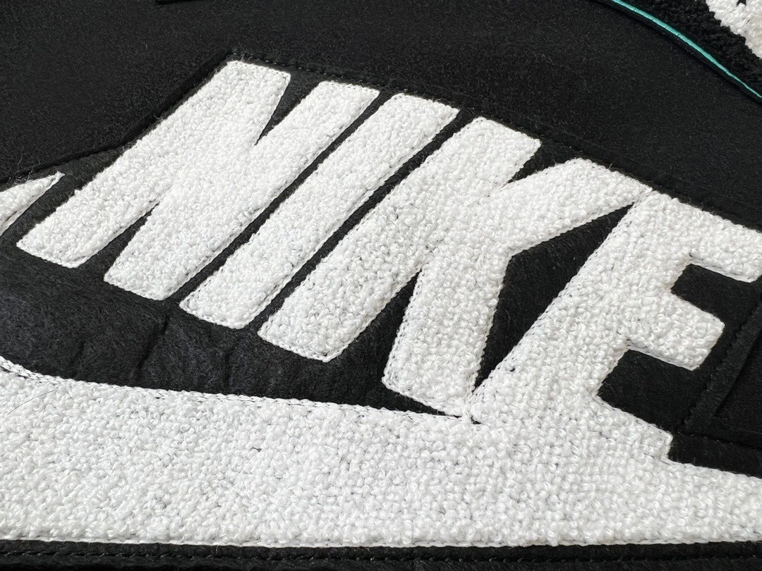 Gemini- 9ik5 embroidery oversized item:D-F110J4539
