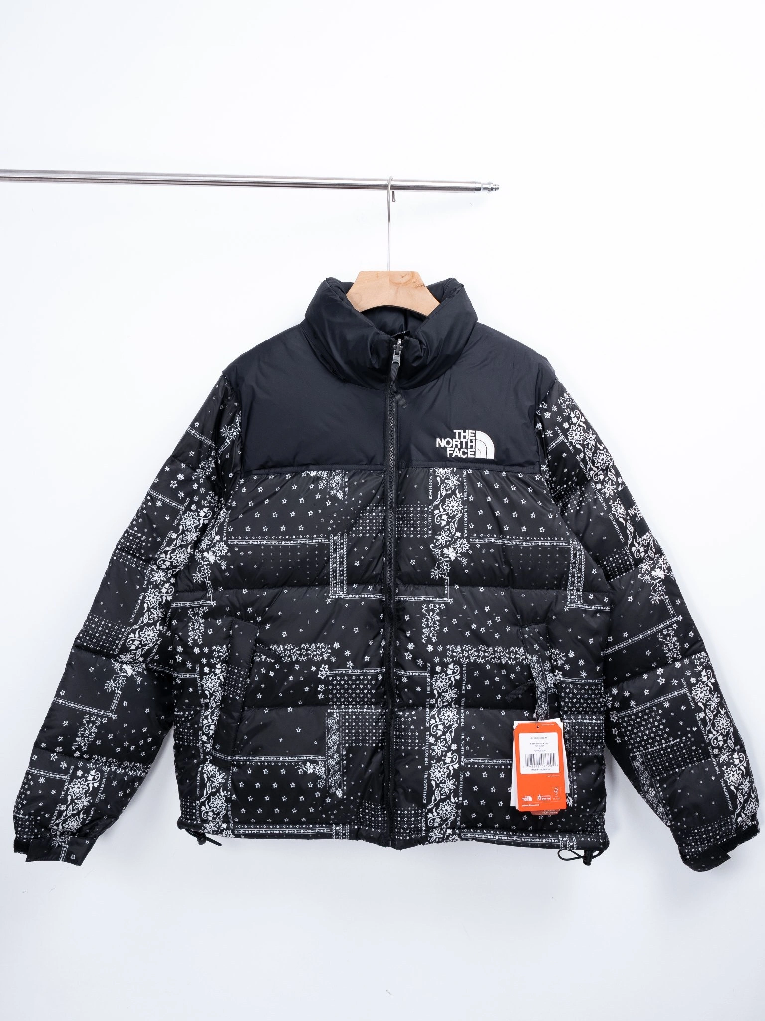 Gemini- F135 Retro Nuptse embroideryLogo Down Jacket 2Colour item:D-F110J5853-2