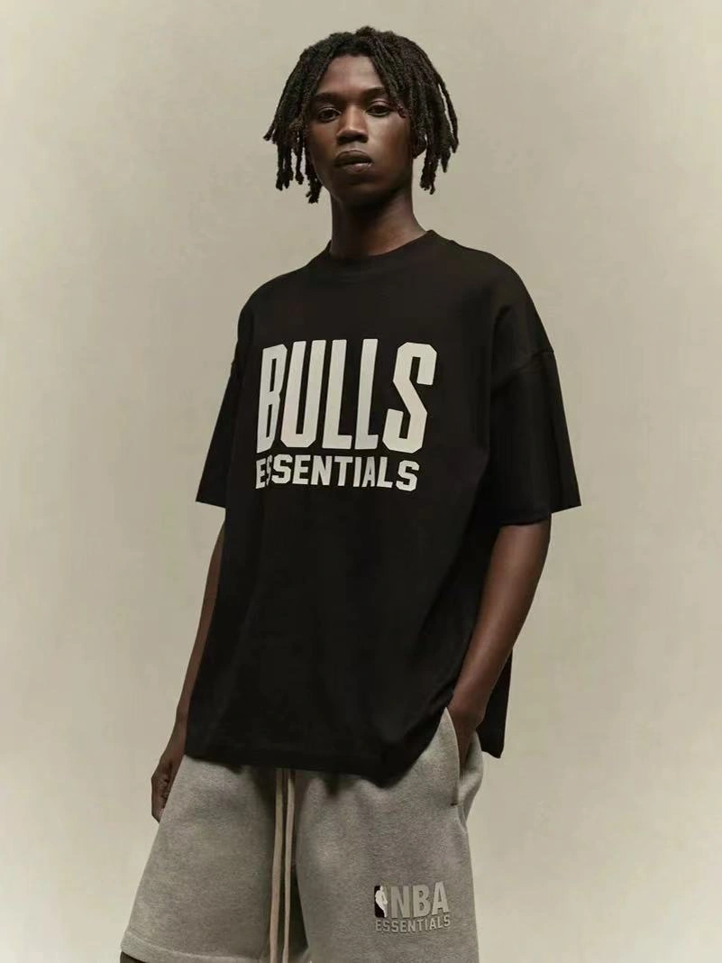 Gemini- FO6 5ss59 FW24 Essentials Bulls Tee oversized 2Colour item:E-F125E0504-2