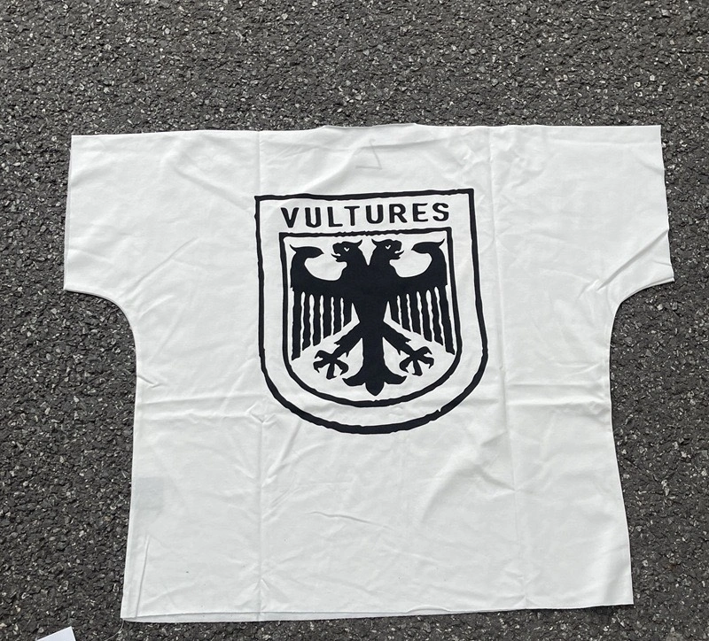 Gemini- K19y5 Vultures Tee oversized 2Colour item:D-F000J0601-2