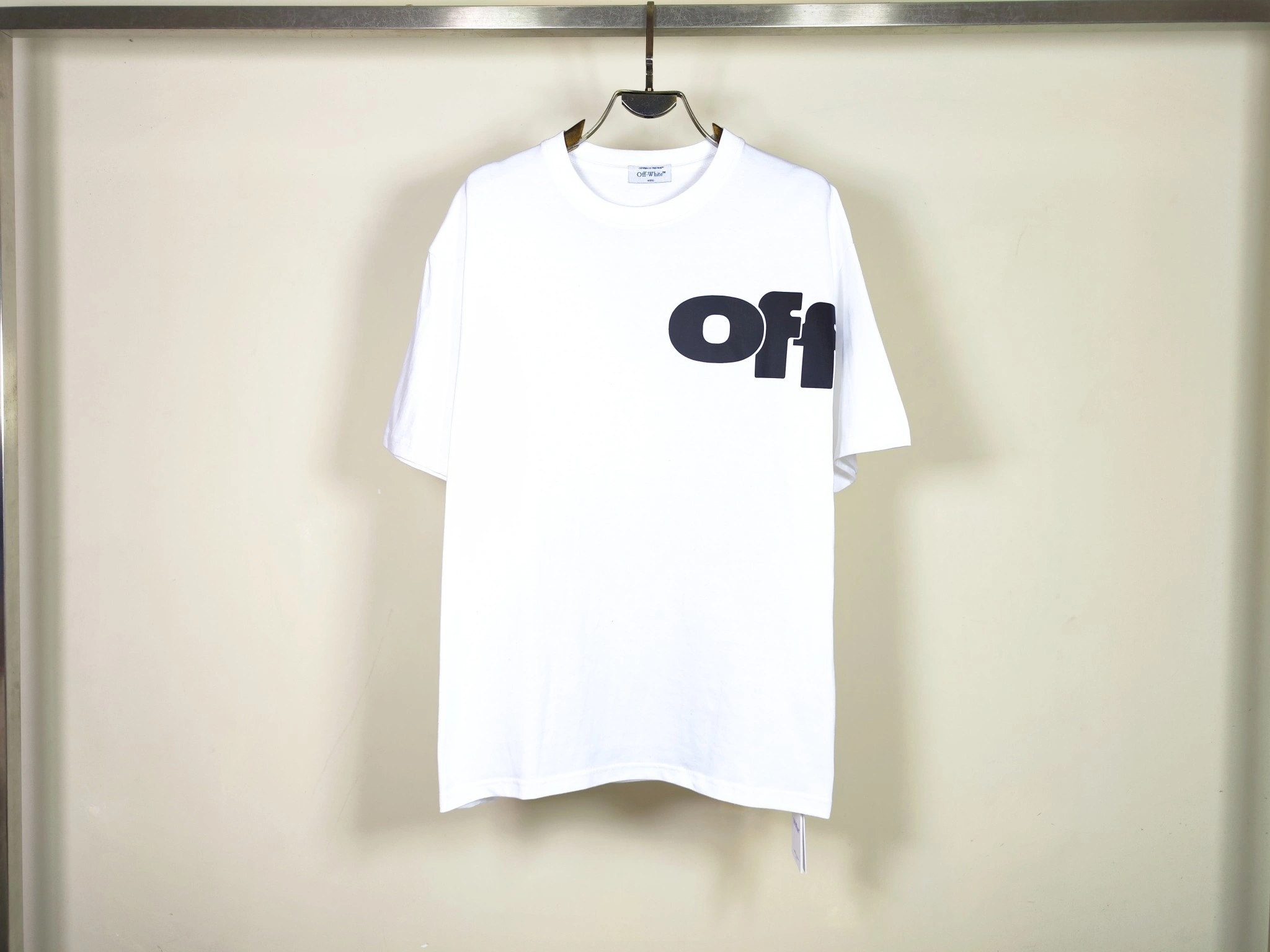 Gemini- Off Whit5 T shirt 2Colour item:E-FL29E1510-2