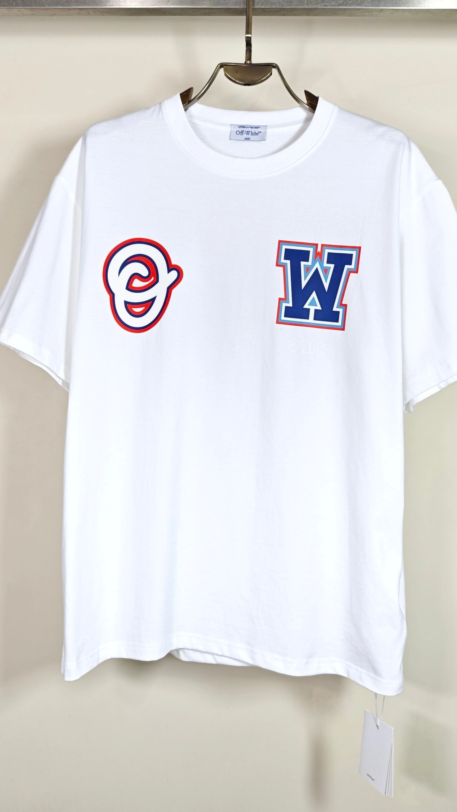 Gemini- Off Whit5 T shirt 2Colour item:E-FL29E1513-2