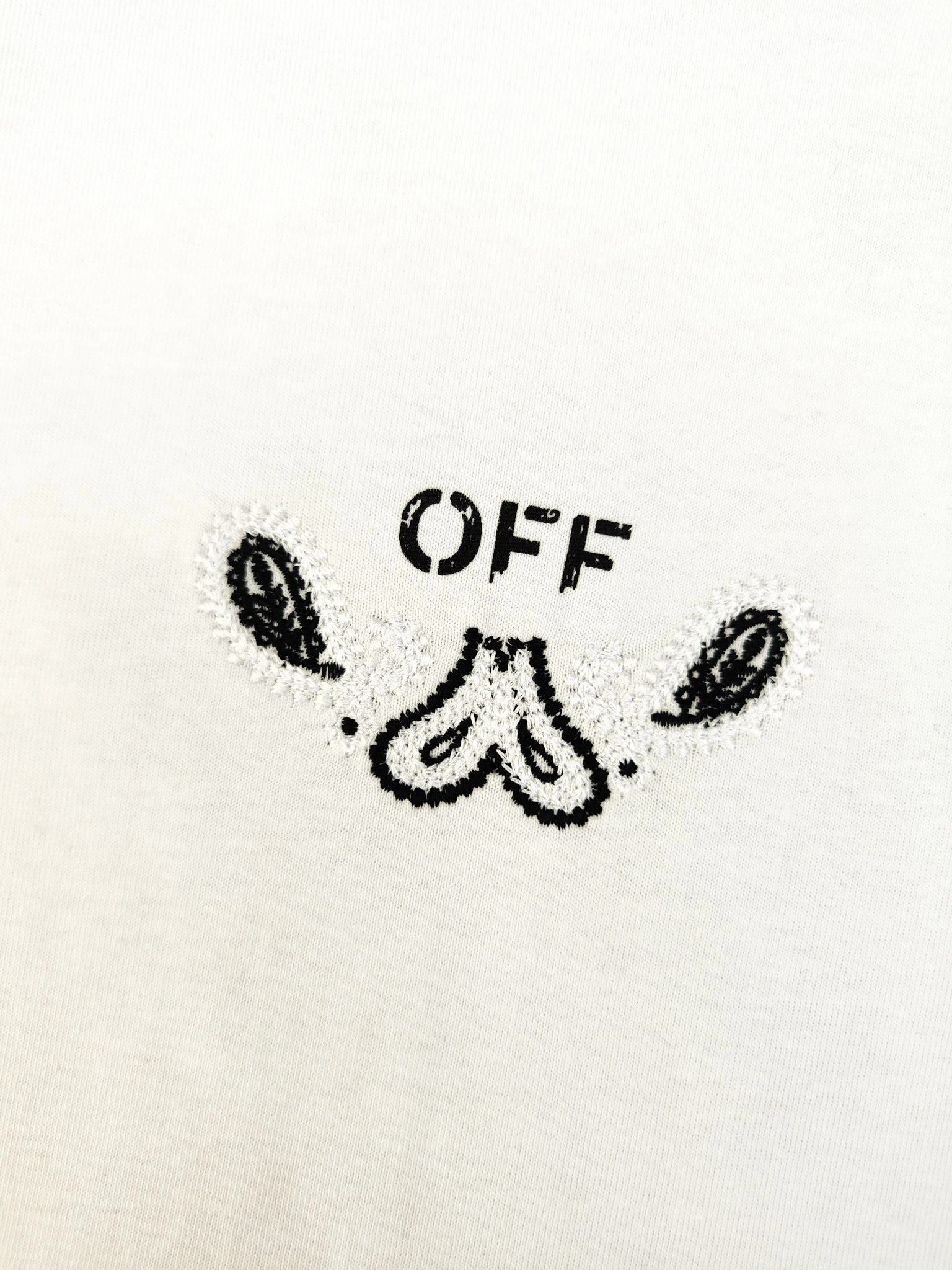 Gemini- Off Whit5 embroidery T shirt 2Colour item:E-FL29E1514-2