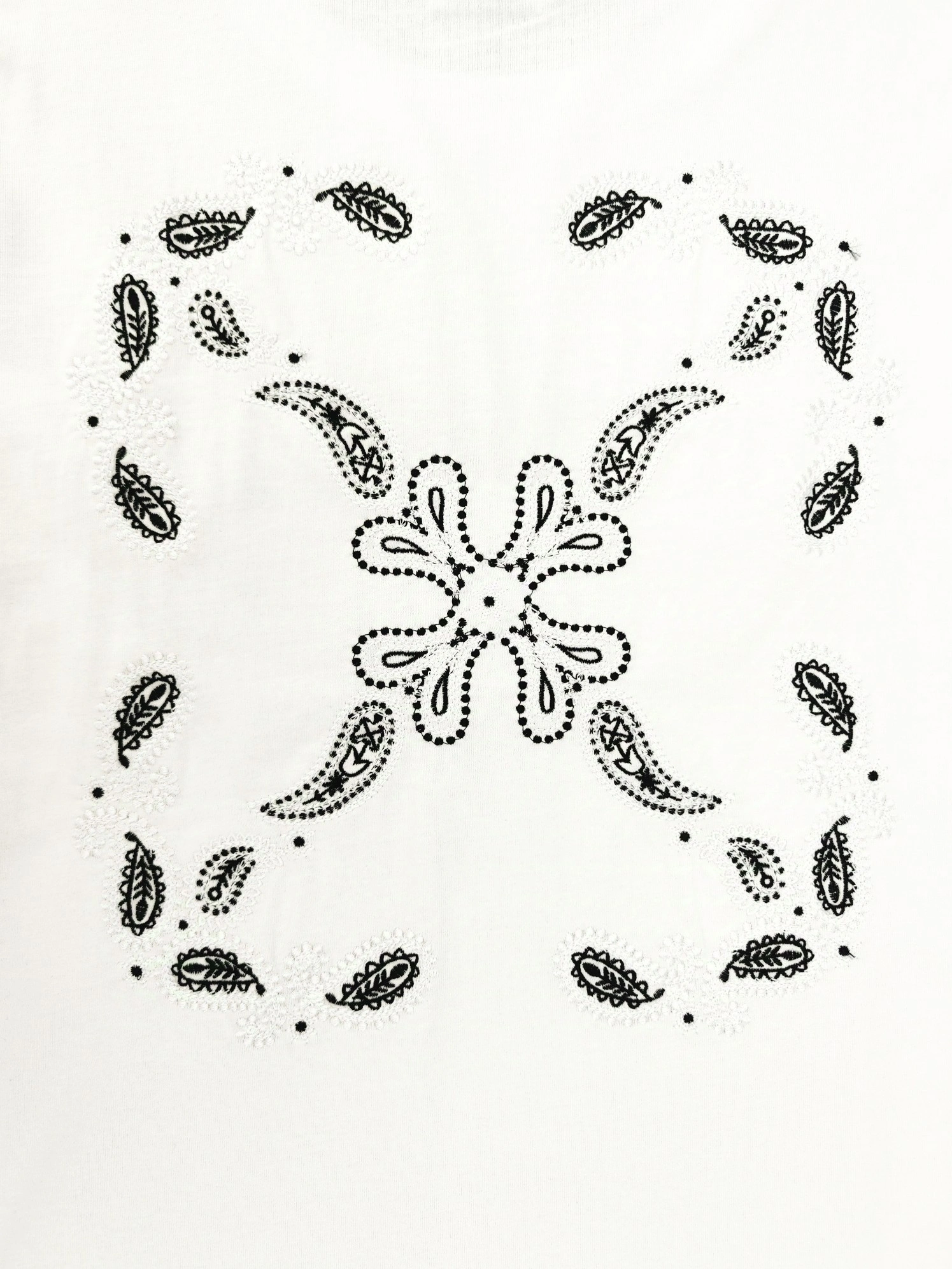 Gemini- Off Whit5 embroidery T shirt 2Colour item:E-FL29E1514-2