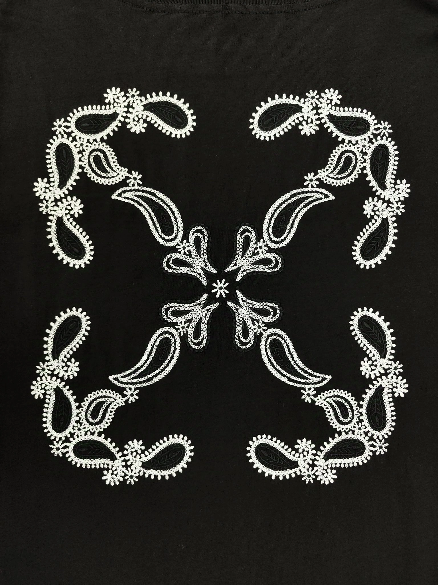 Gemini- Off Whit5 embroidery T shirt 2Colour item:E-FL29E1514-2