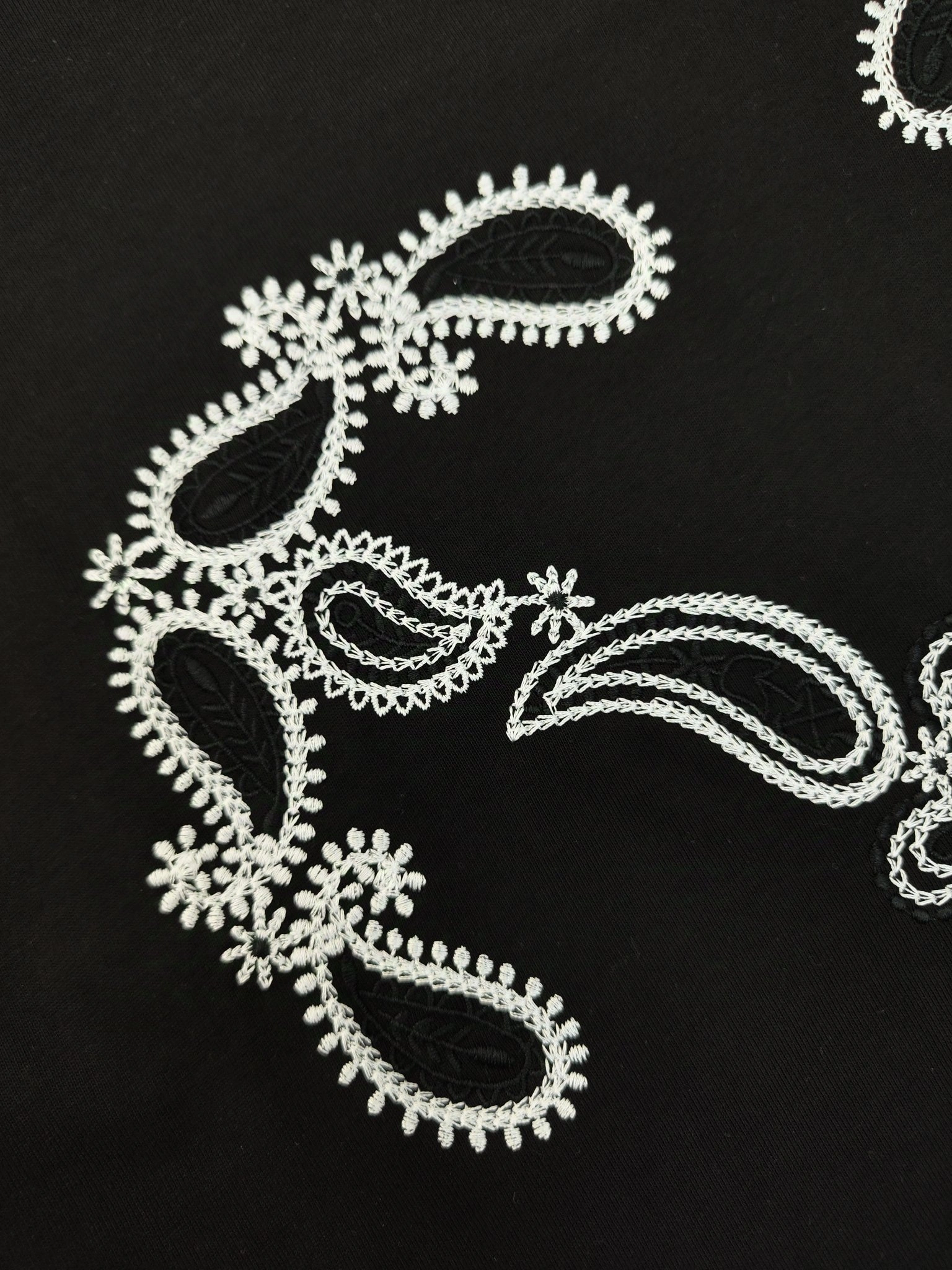 Gemini- Off Whit5 embroidery T shirt 2Colour item:E-FL29E1514-2