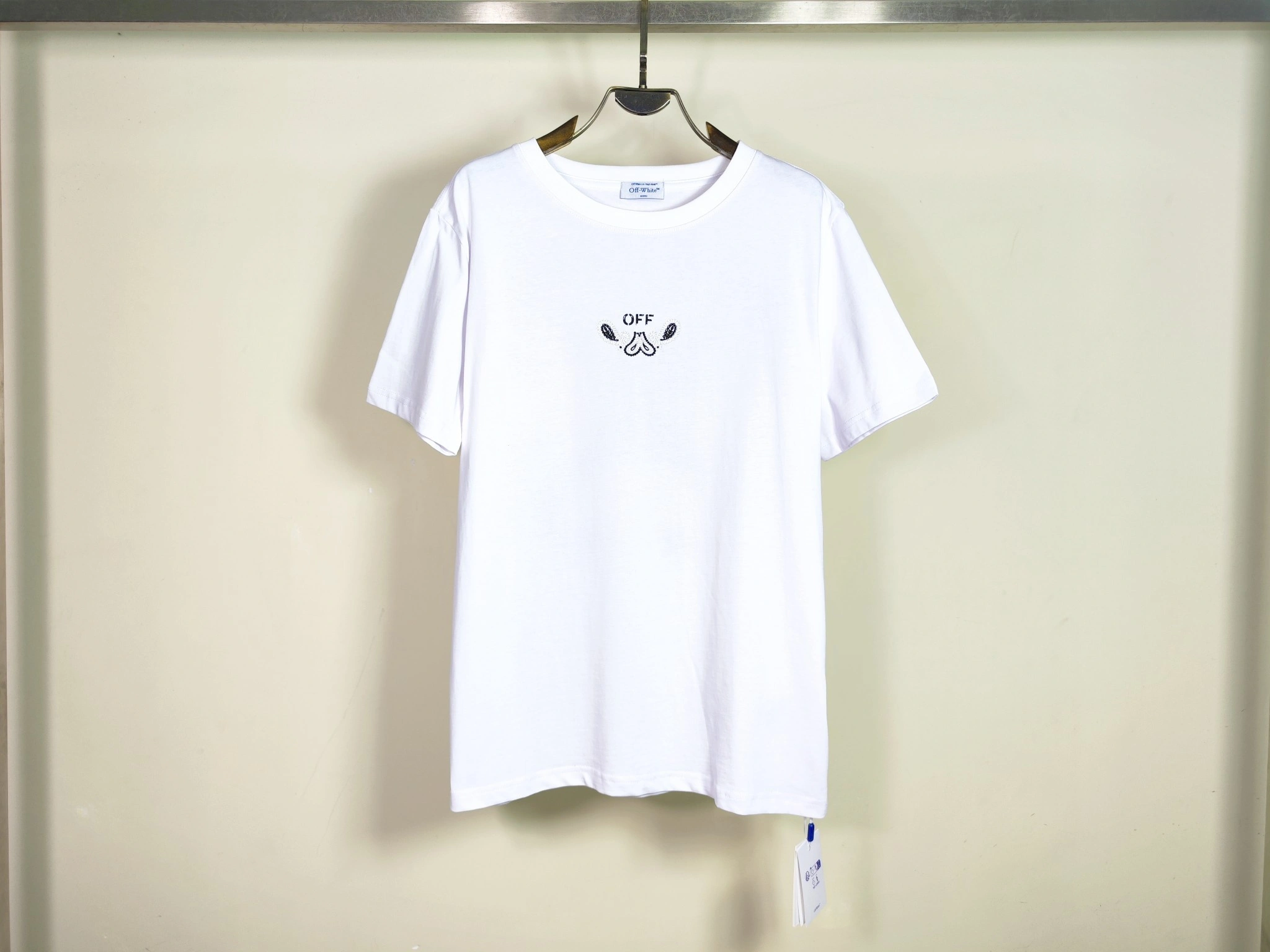 Gemini- Off Whit5 embroidery T shirt 2Colour item:E-FL29E1514-2