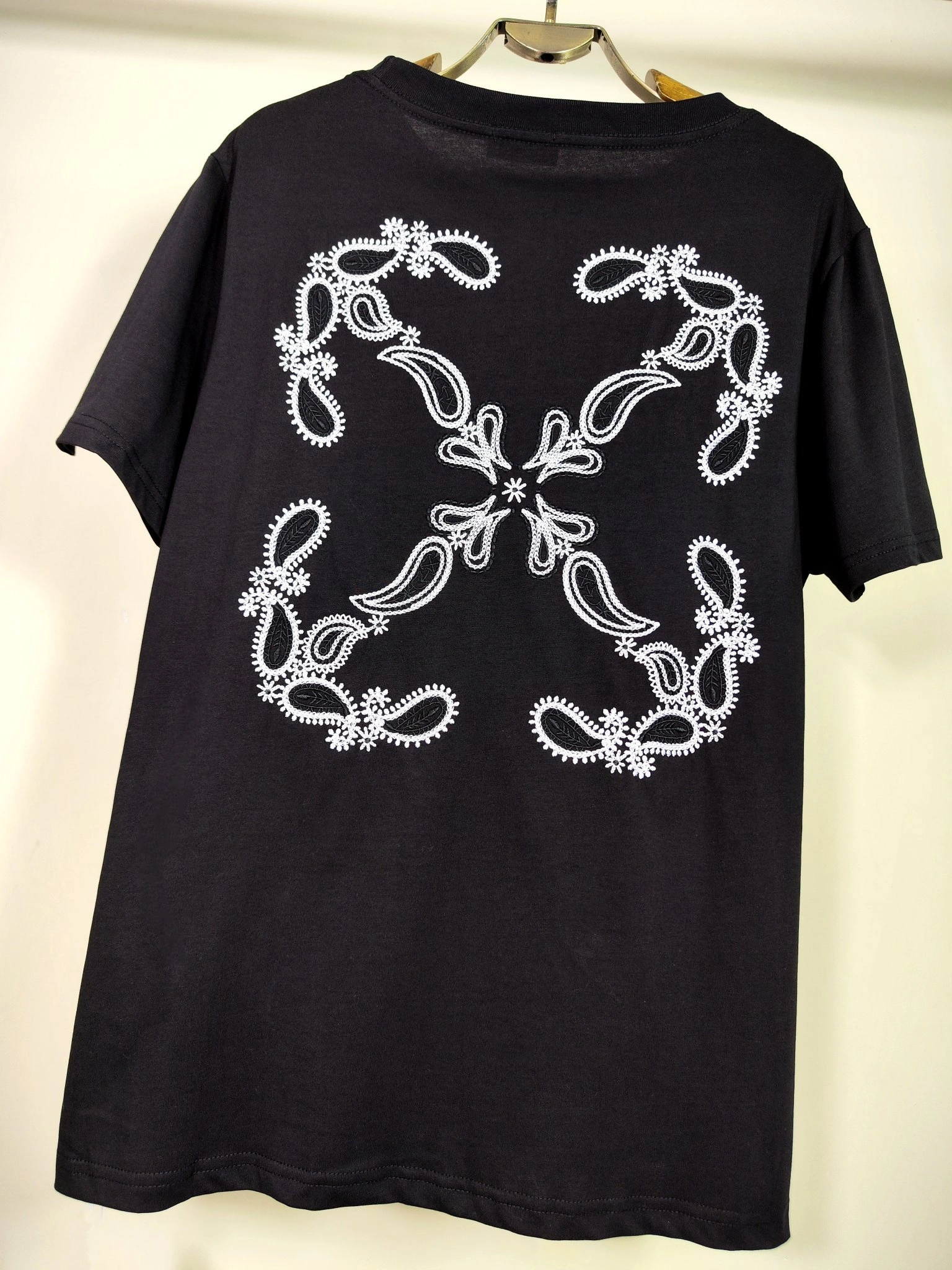 Gemini- Off Whit5 embroidery T shirt 2Colour item:E-FL29E1514-2