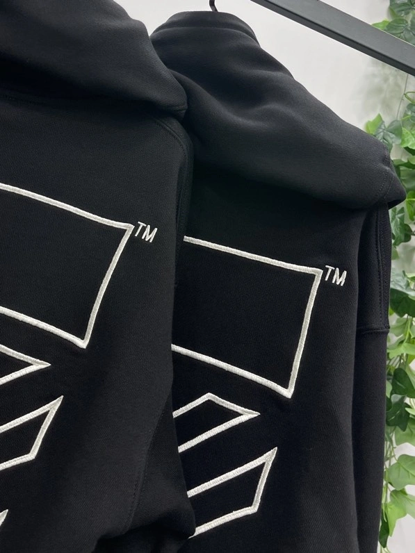 &Gemini- Off Whit5 embroidery oversized item:D-F110J5516