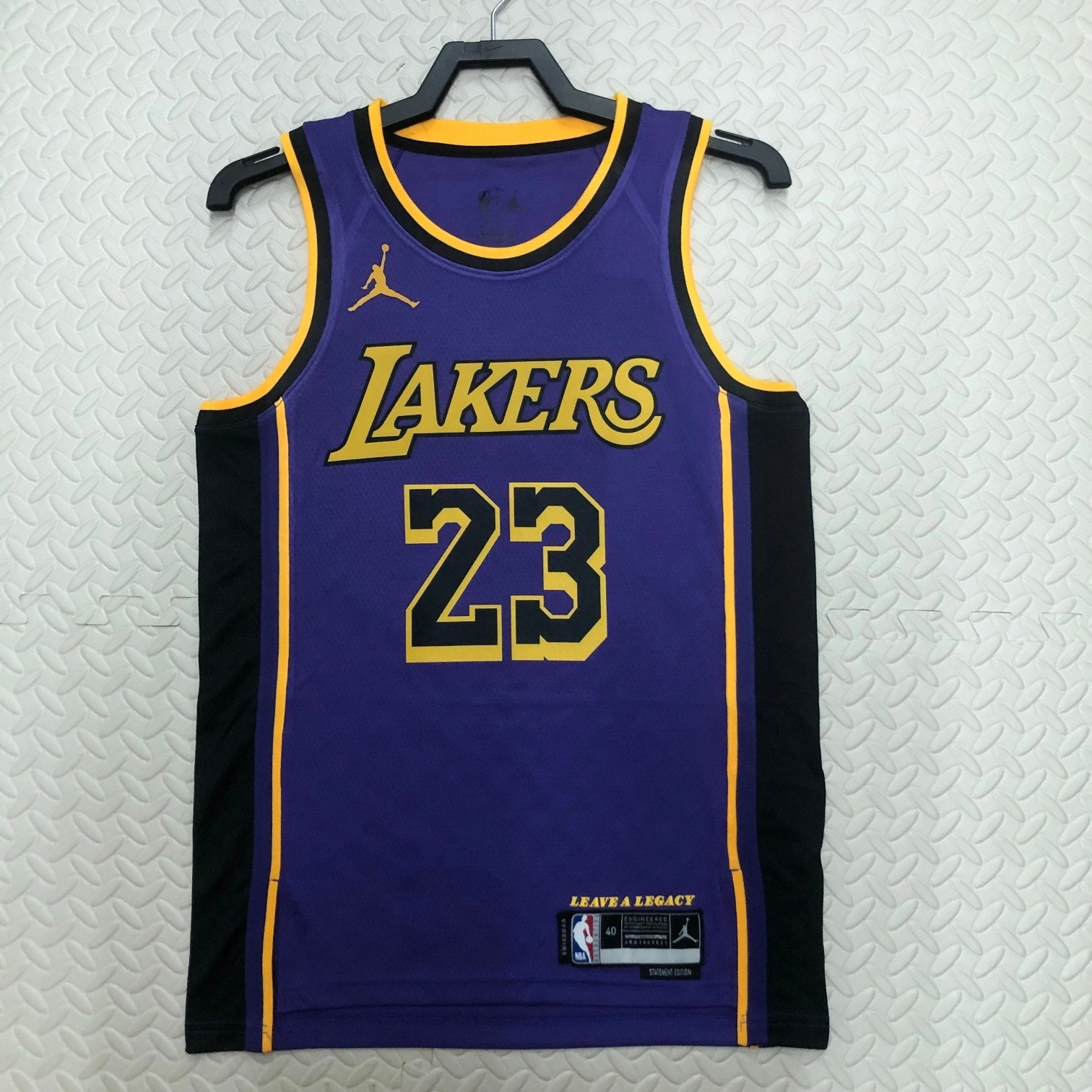 Gemini -Other brands embroidery item:E-F125E0511