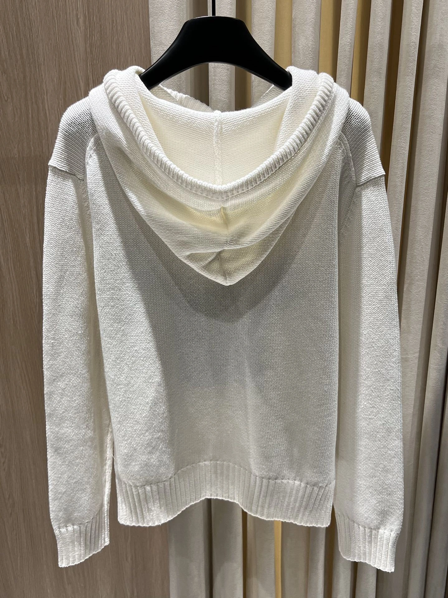 Gemini- R18ph Cotton wool item:E-F140K1636H