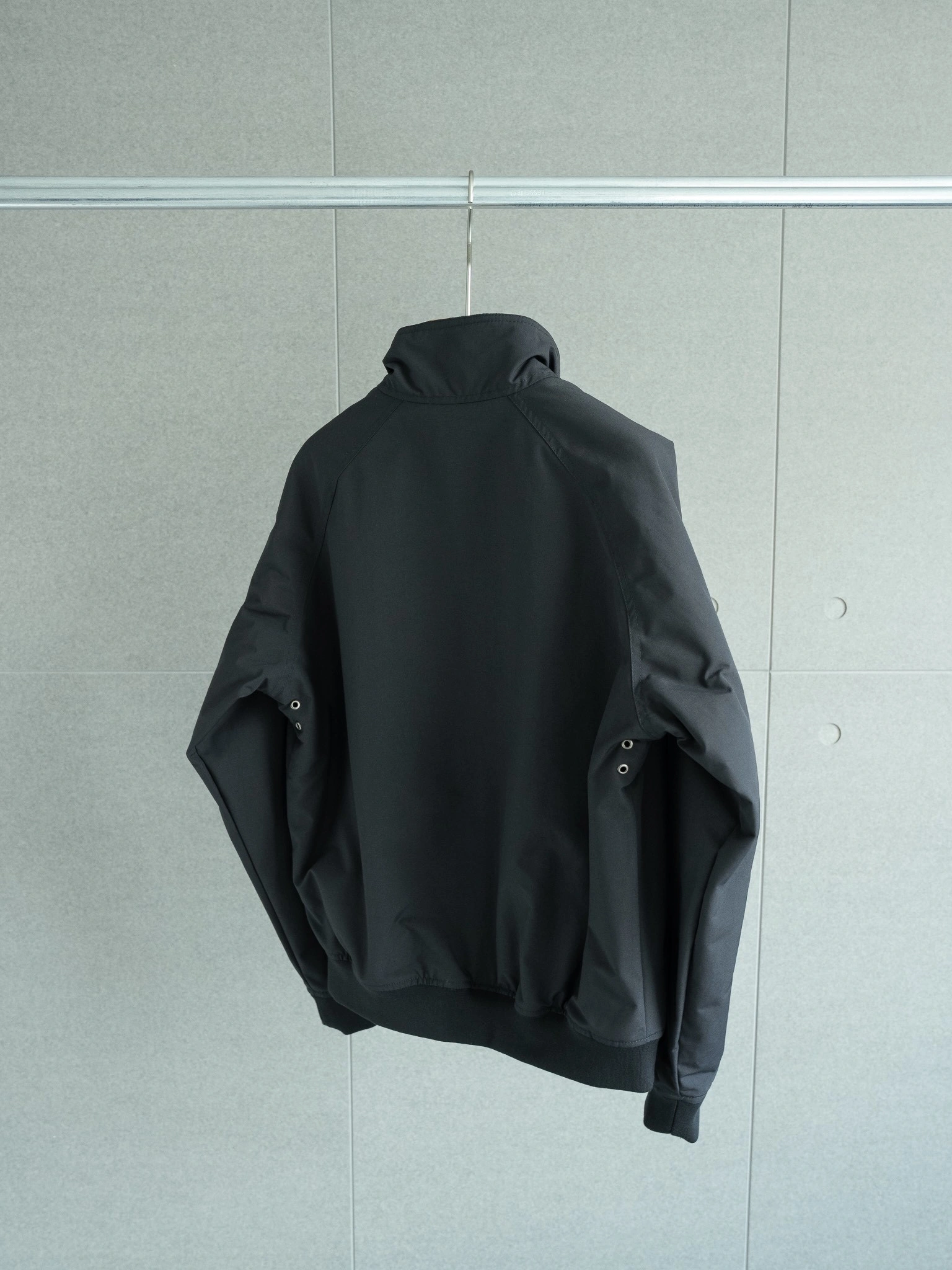 Gemini- R18ph item:E-F524J3011