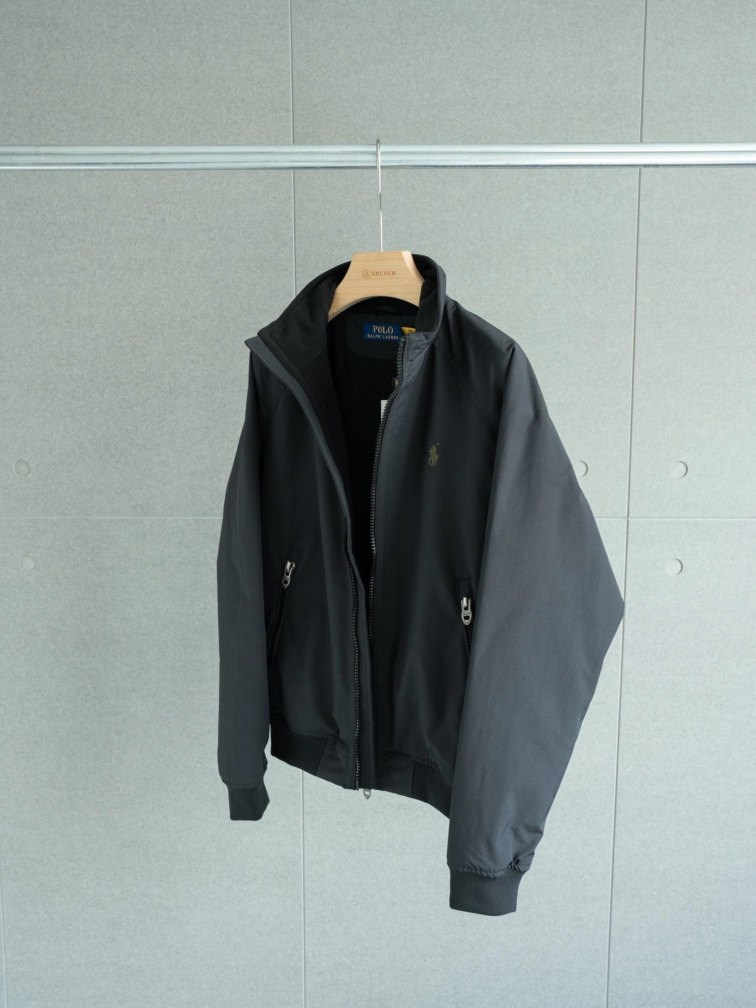 Gemini- R18ph item:E-F524J3011