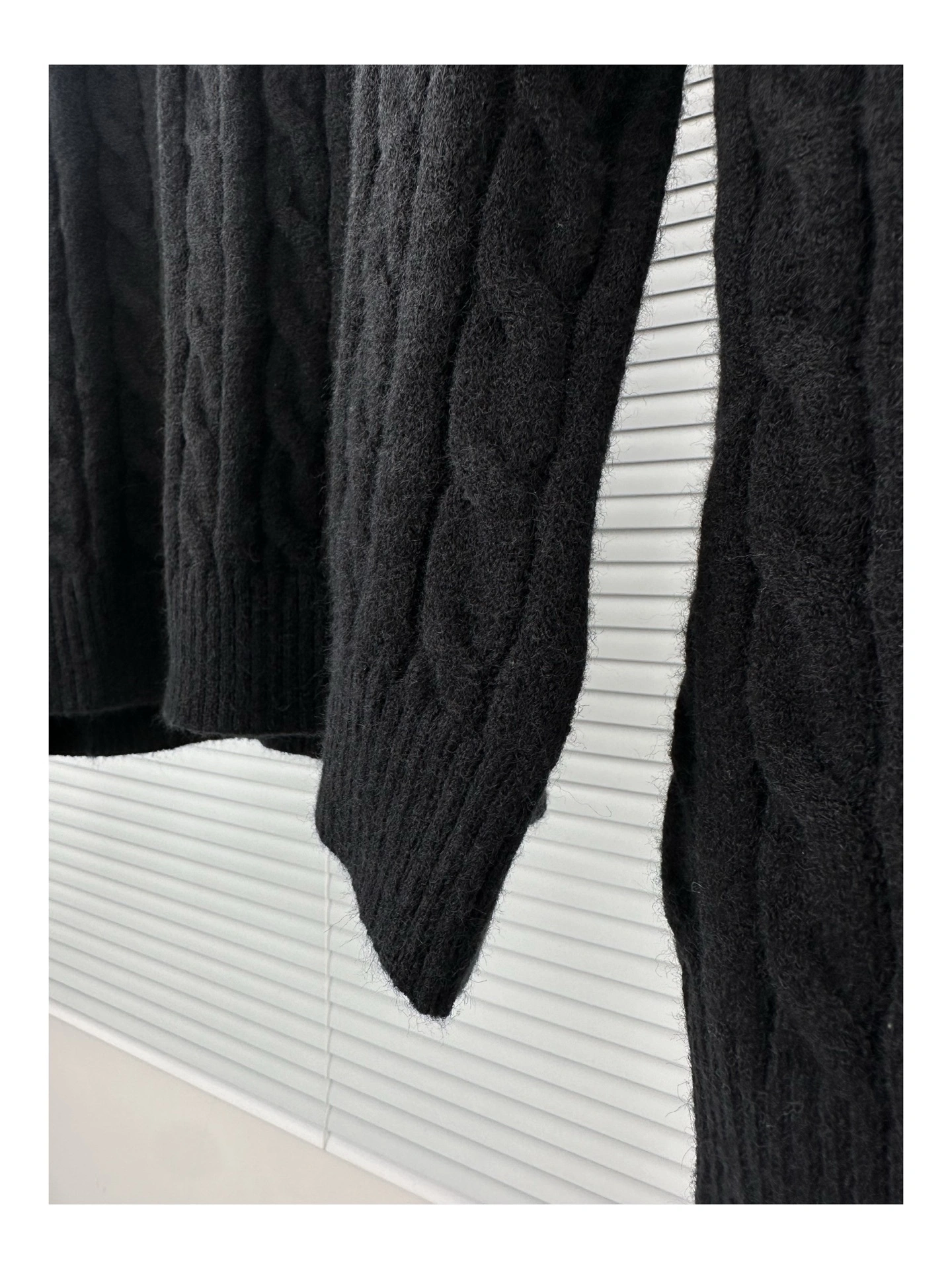 Gemini- R18ph wool embroidery 4colour item:E-F524I1037-4