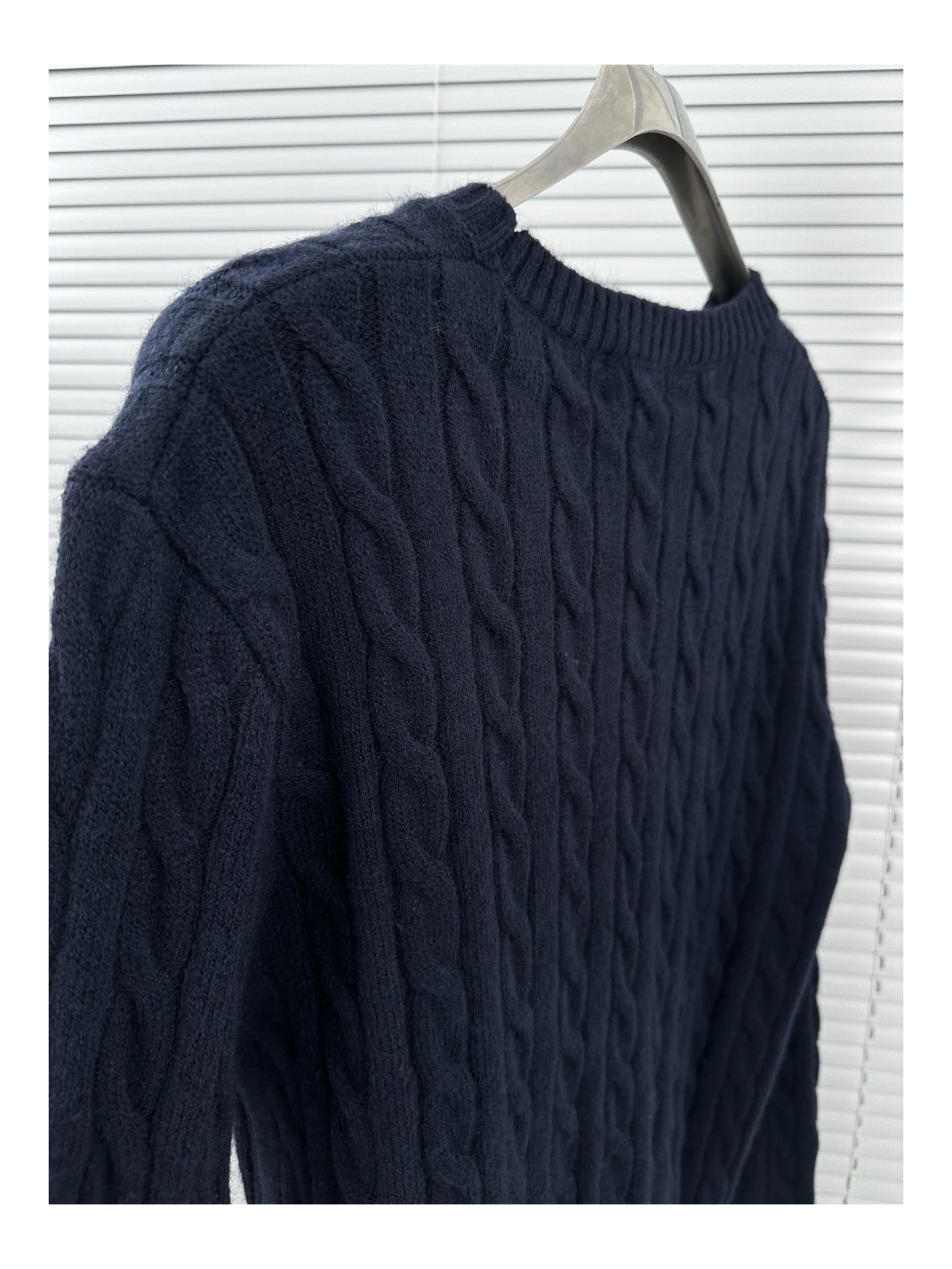 Gemini- R18ph wool embroidery 4colour item:E-F524I1037-4