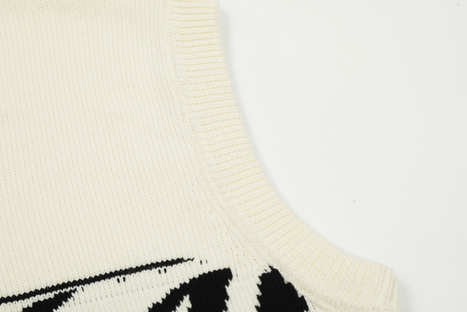 Gemini- St00 item:E-F000J2611
