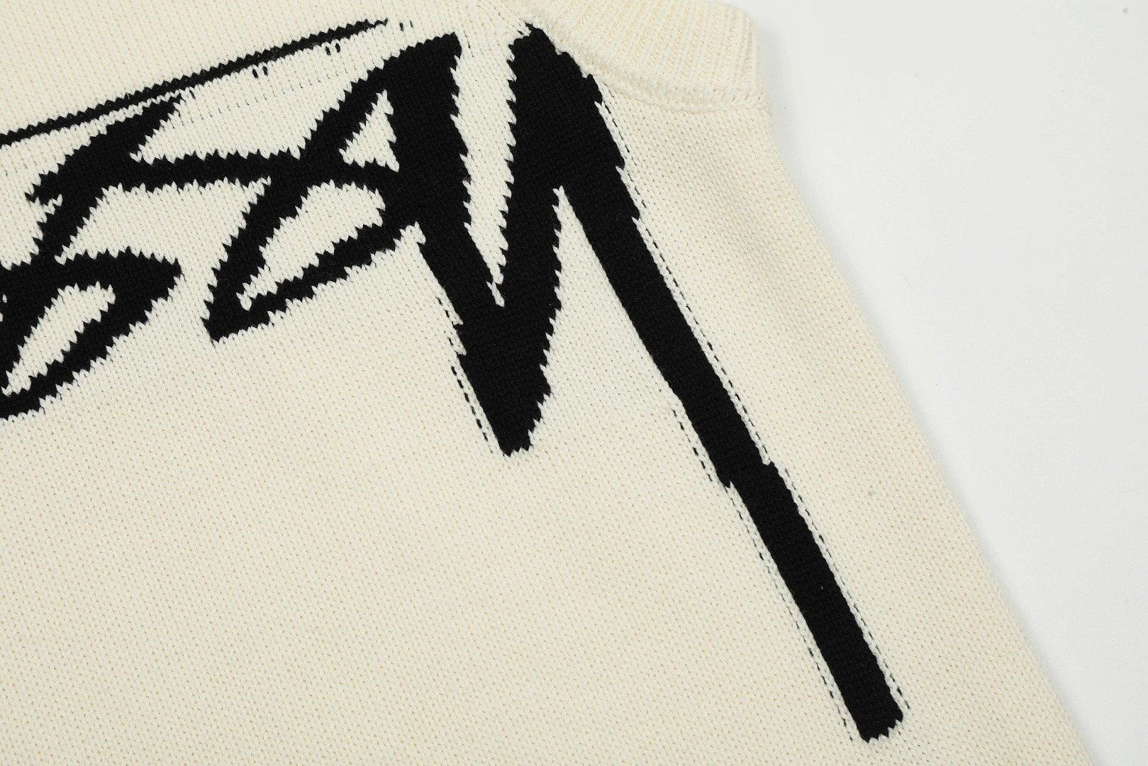 Gemini- St00 item:E-F000J2611