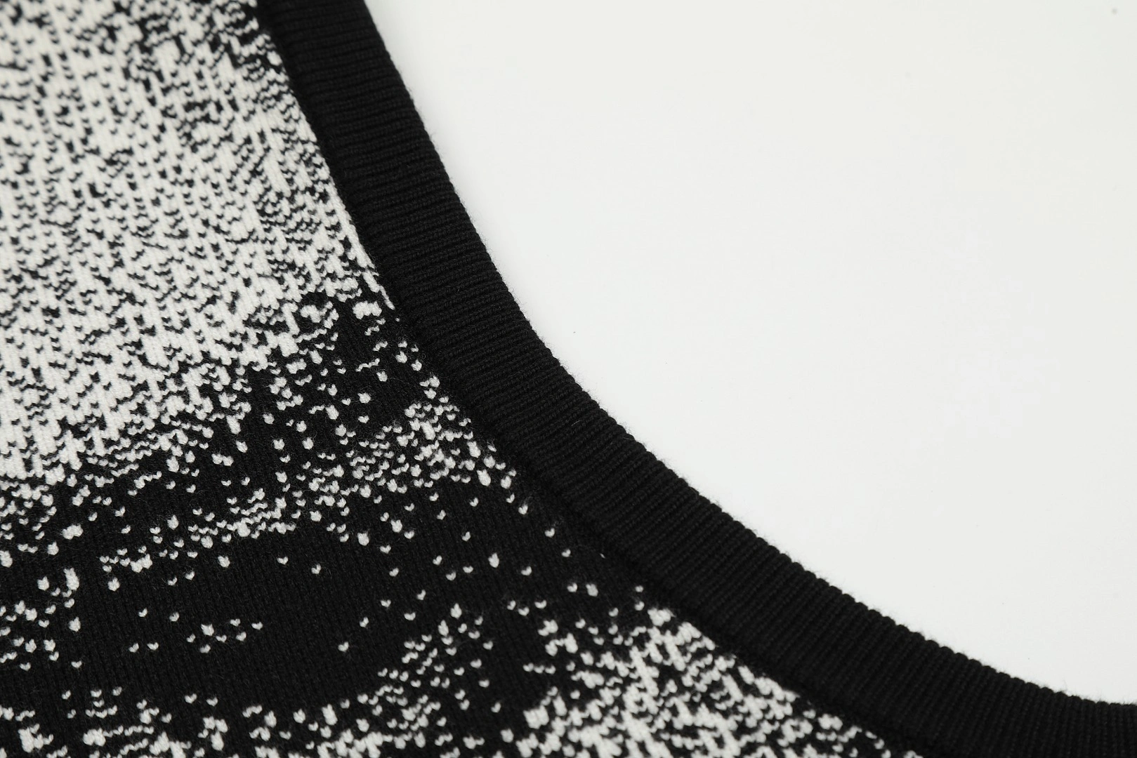 Gemini- St00 item:E-F000J2612