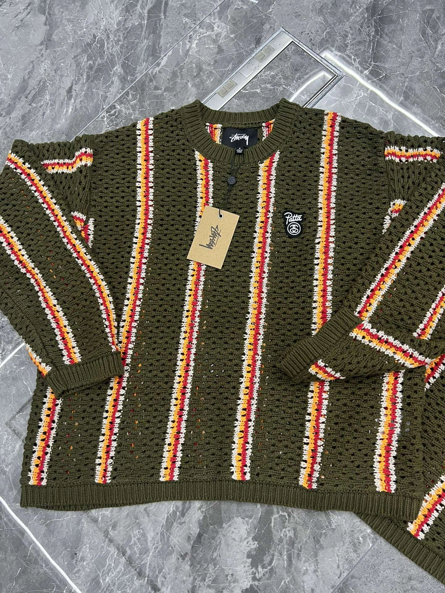 Gemini- St00 oversized item:D-F157J4621