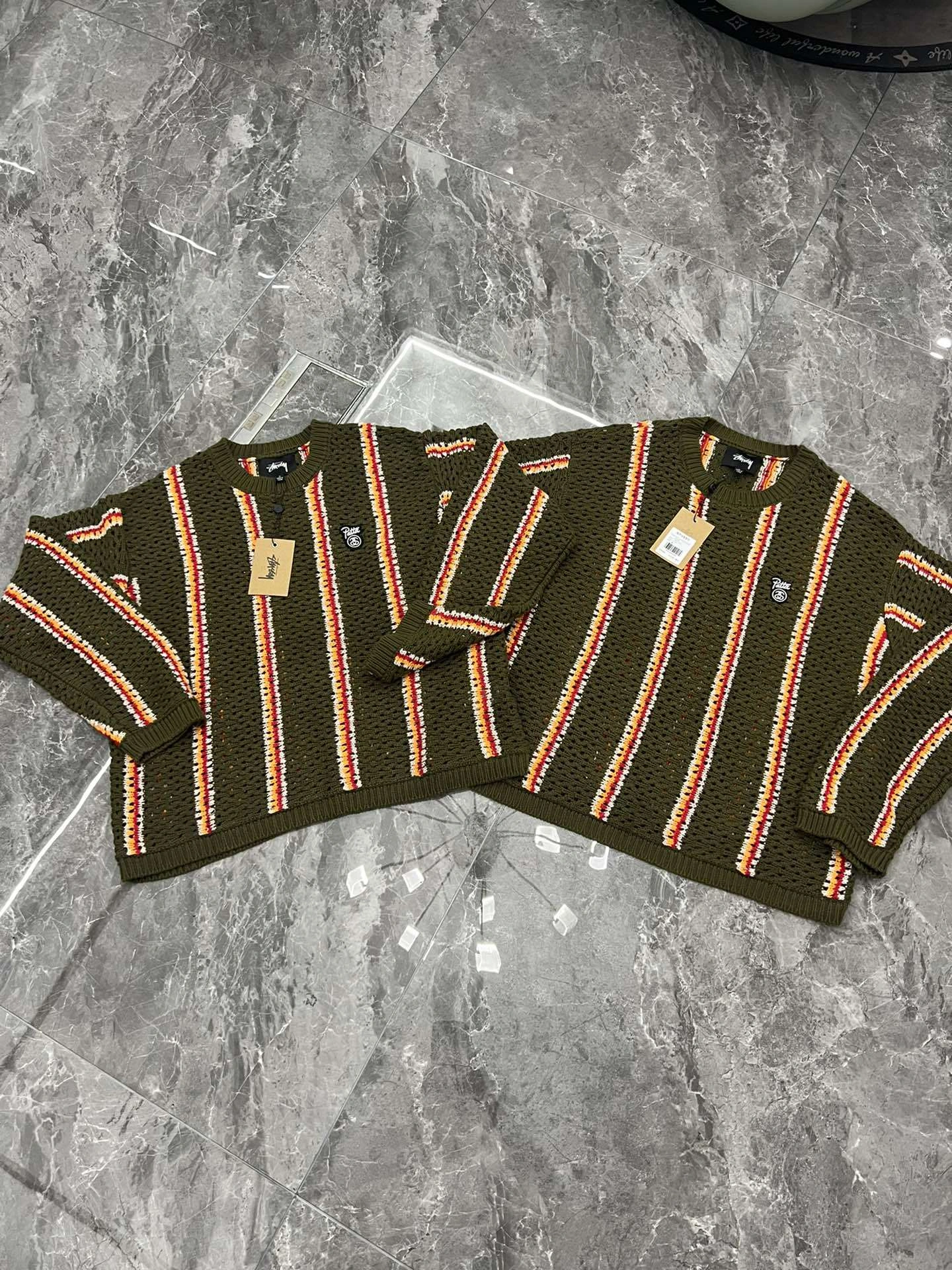 Gemini- St00 oversized item:D-F157J4621