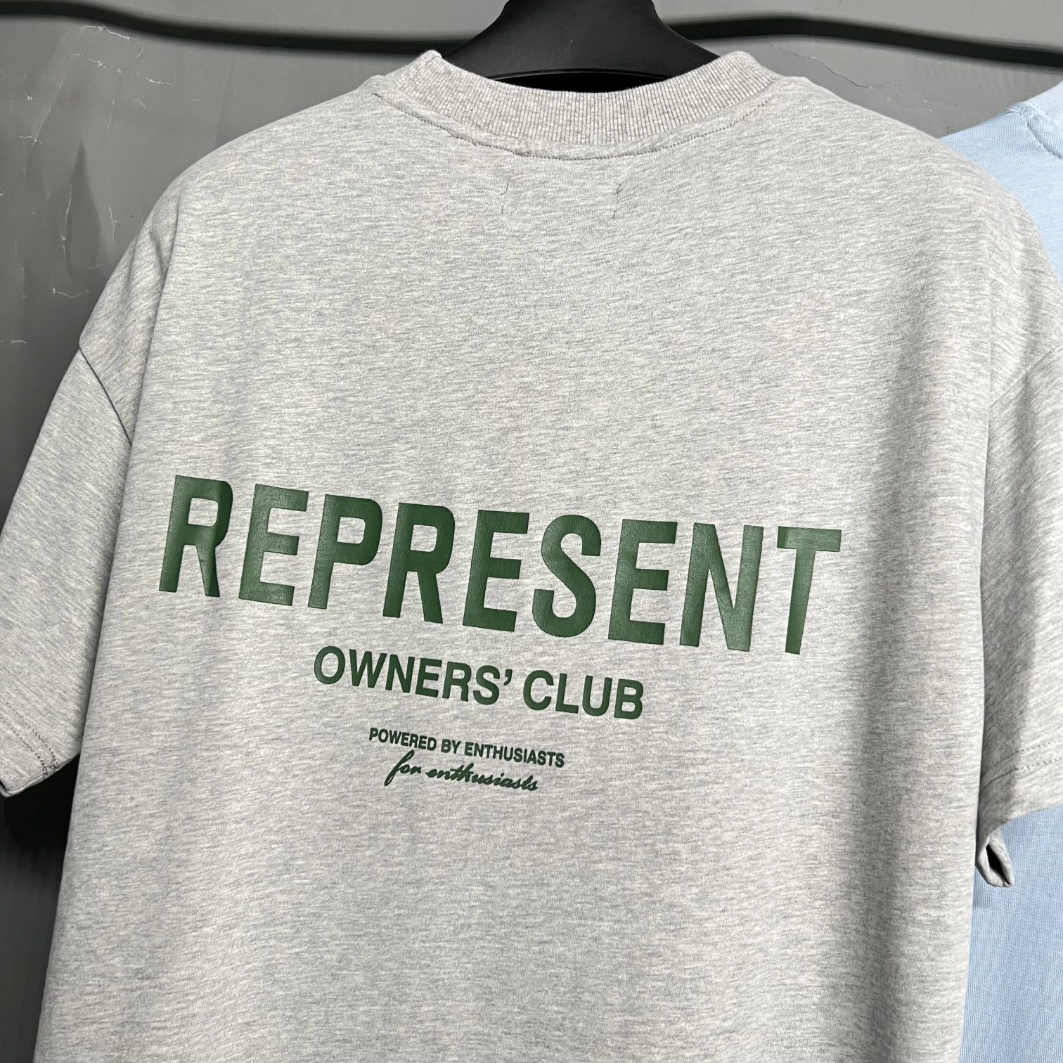 Gemini- The Owners Club logo oversized 3Colour item:C-F021C1705-3